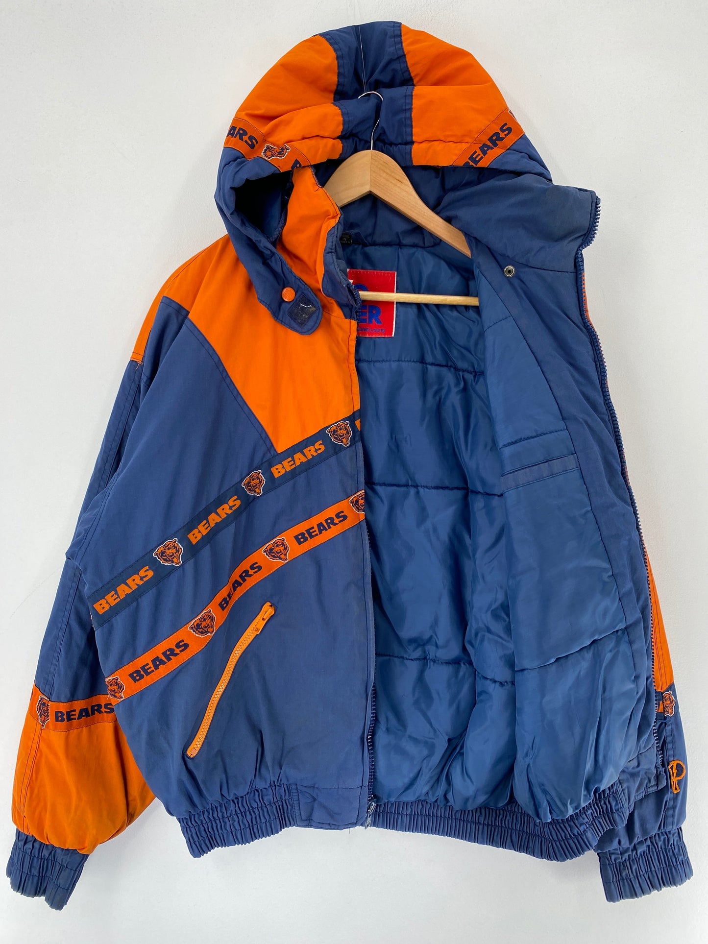 90’s CHICAGO BEARS Size L Vintage NFL Padded Nylon Jacket / G5061N