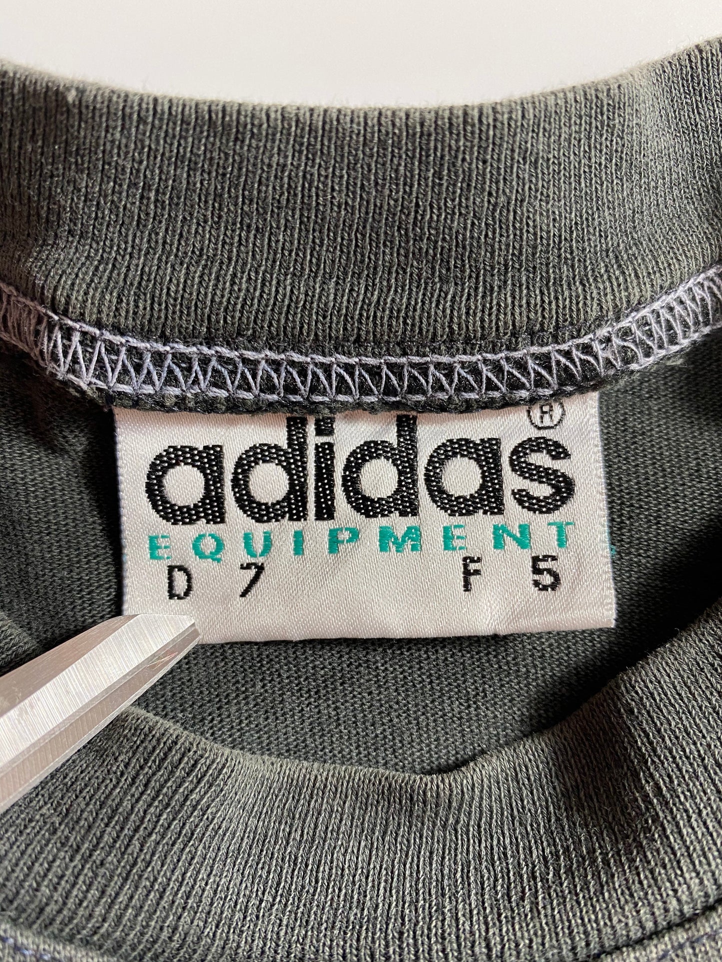 90’s ADIDAS Size L Vintage T-shirt / F173T