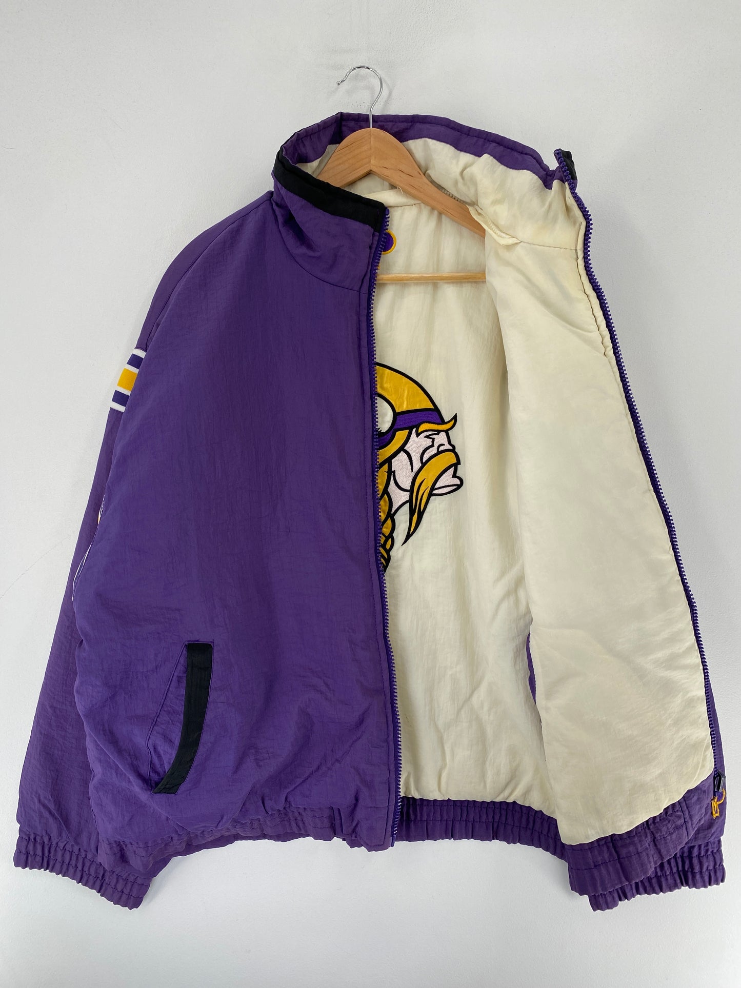 90’s MINNESOTA VIKINS Size XL Padded Reversible Nylon Jacket / F5024N