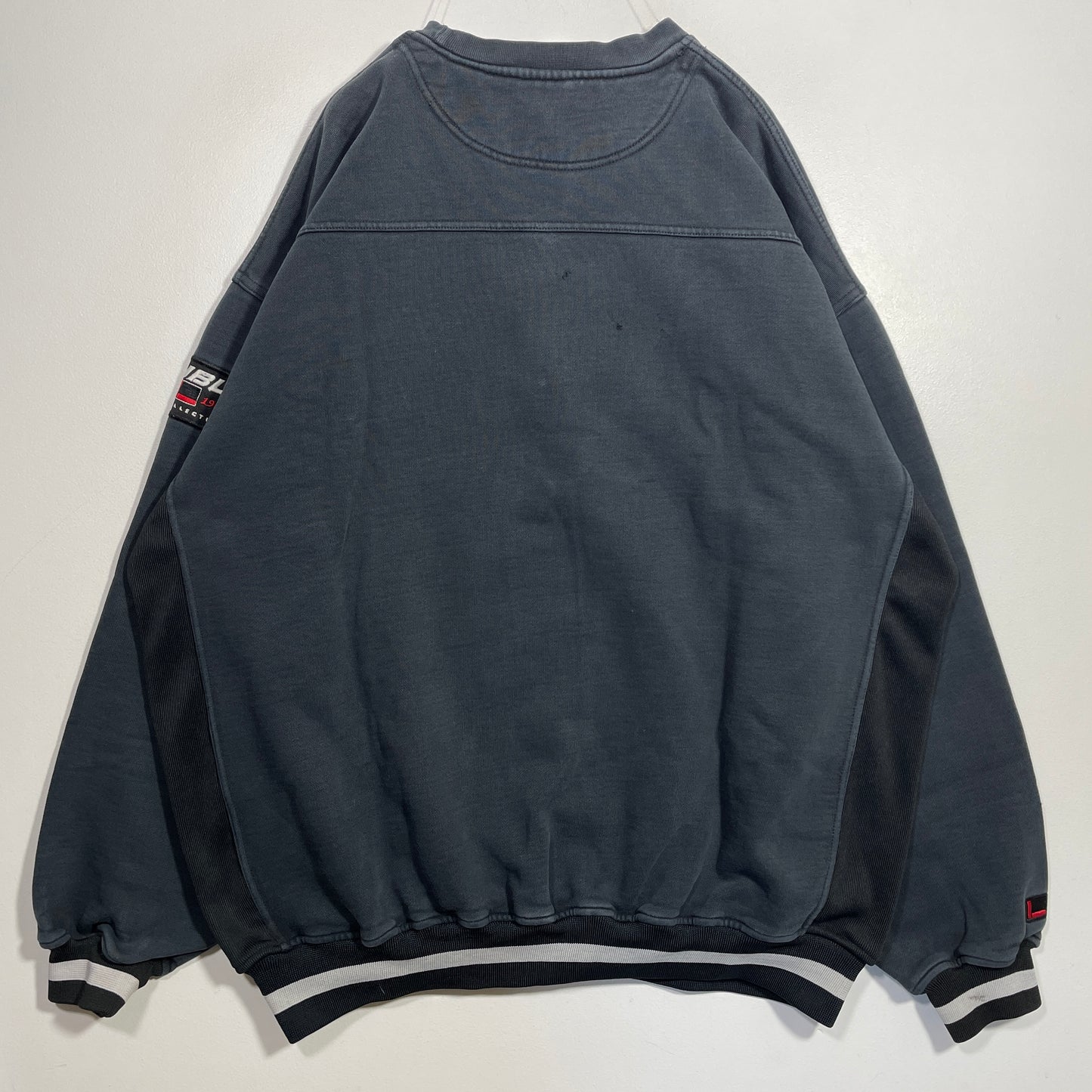 (XXL) Vintage FUBU Sweat-shirt / A0534S