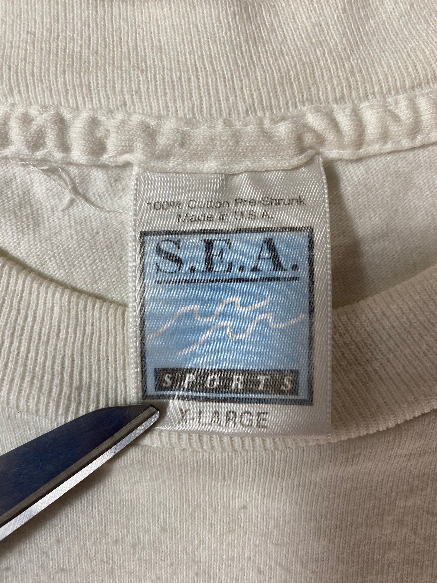 1993 CHICAGO BULLS 3-PEAT Made in USA Size XL Vintage T-shirt / G894T