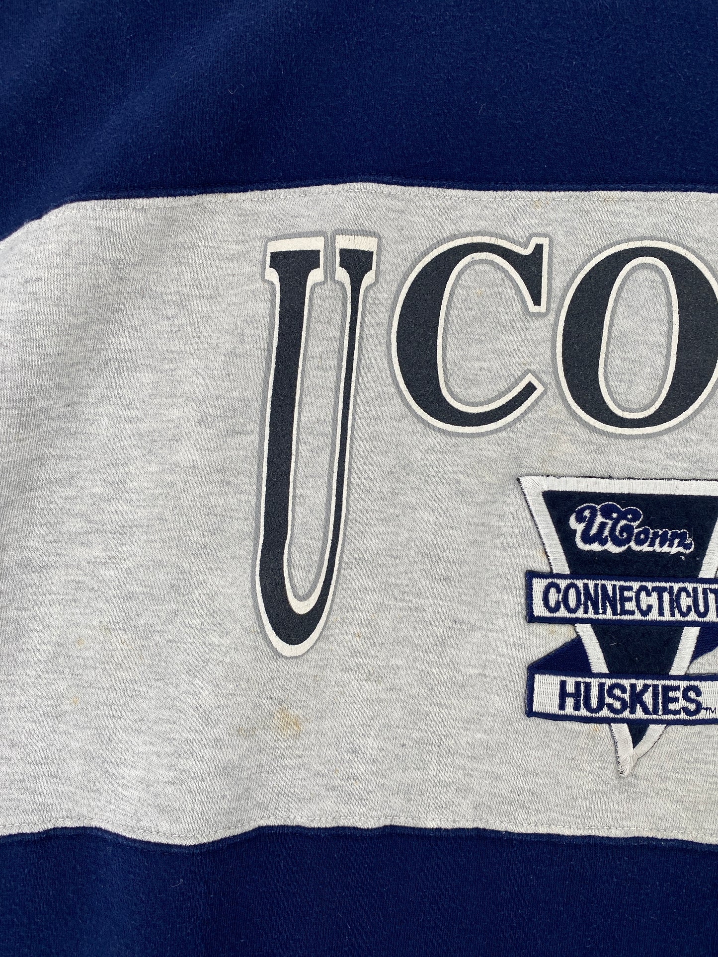 90’s UCONN HUSKIES Size L College Sweat-Shirt / G6304S