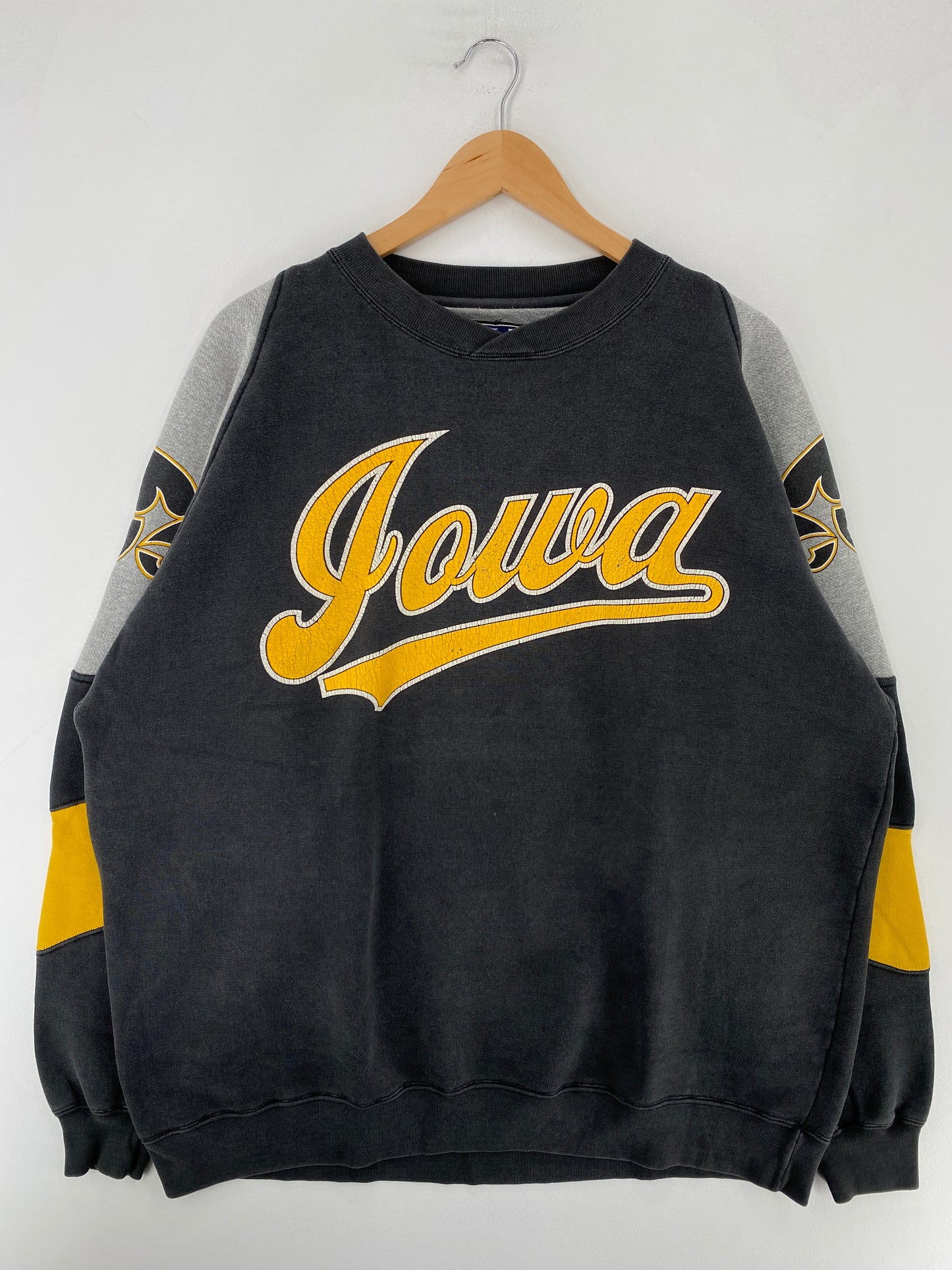 90’s IOWA HAWKEYES Size XL College Sweat-shirt / G7268S