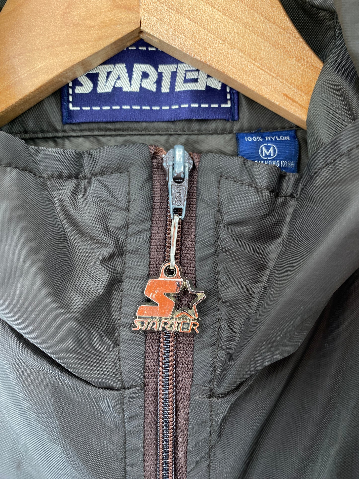 Early 90’s STARTER x CLEVELAND BROWNS Size M Nylon NFL Jacket / F9753N