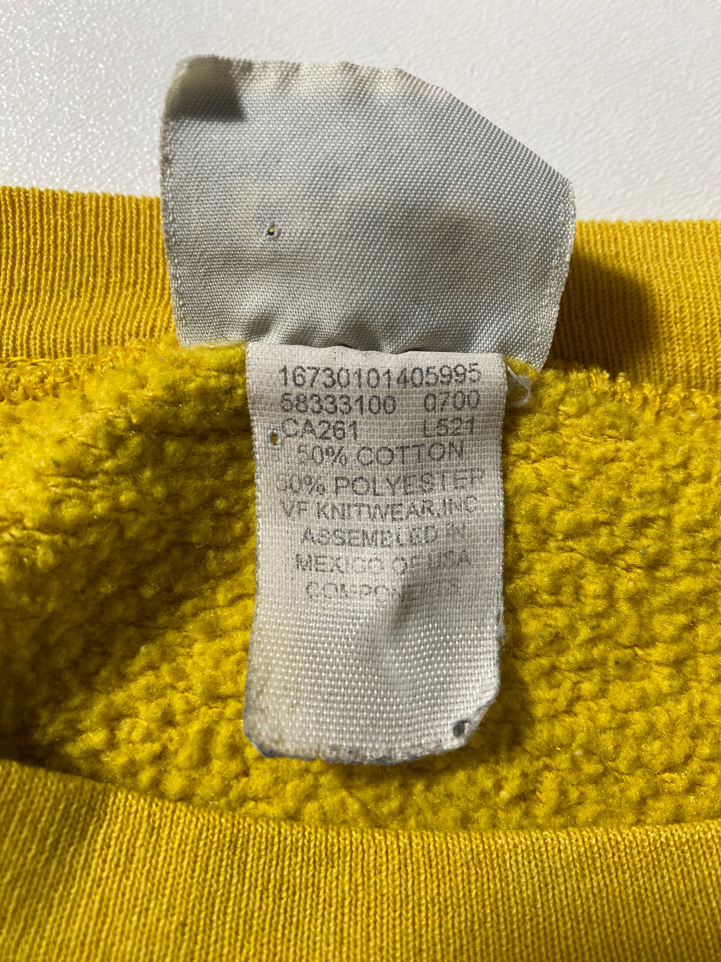 Vintage IOWA HAWKEYES Size No Tag (Approx.L) College Sweat-shirt / F5502S
