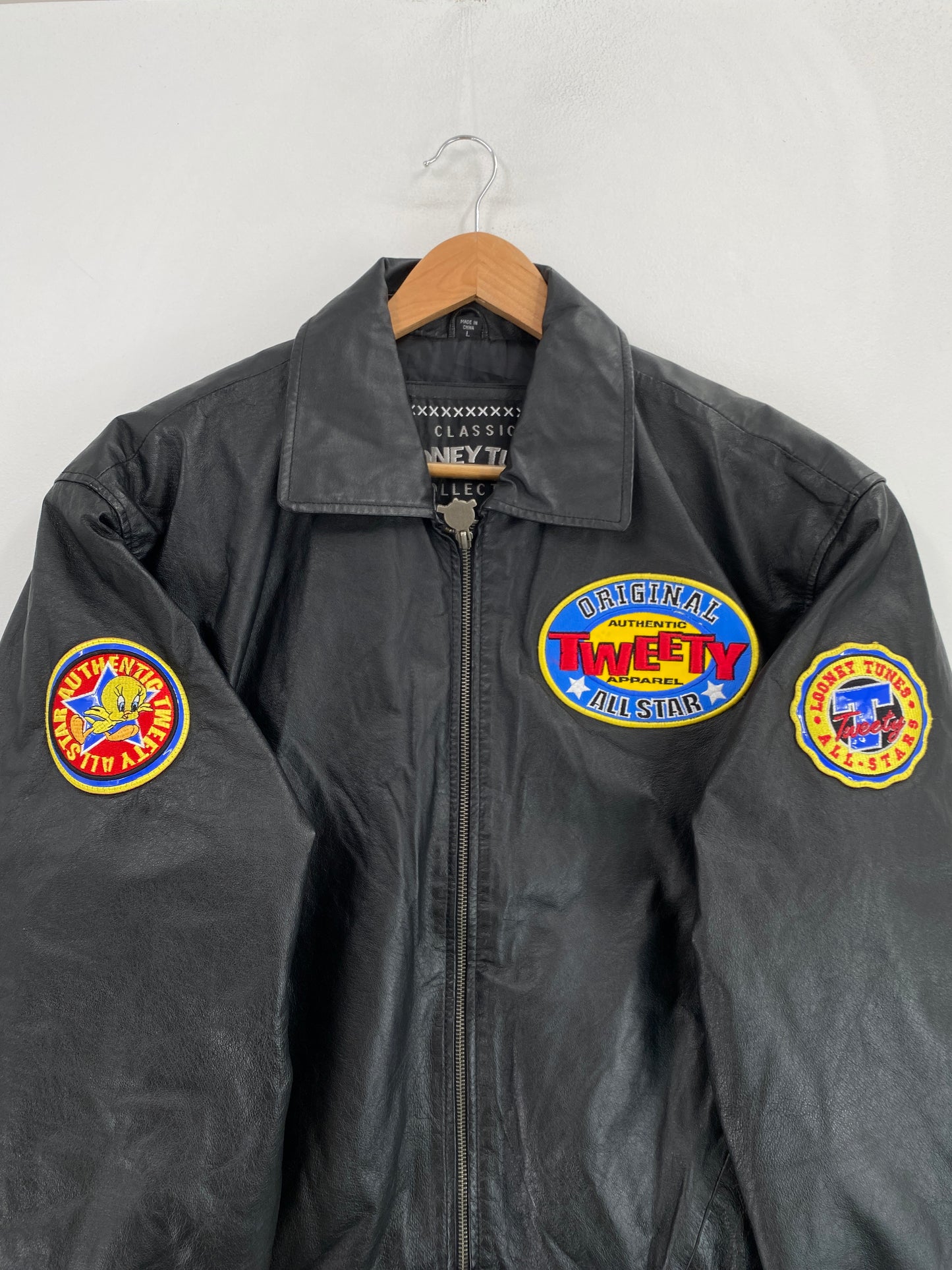 Vintage TWEETY LOONEY TUNES Size L Faux Leather Jacket / G4908J