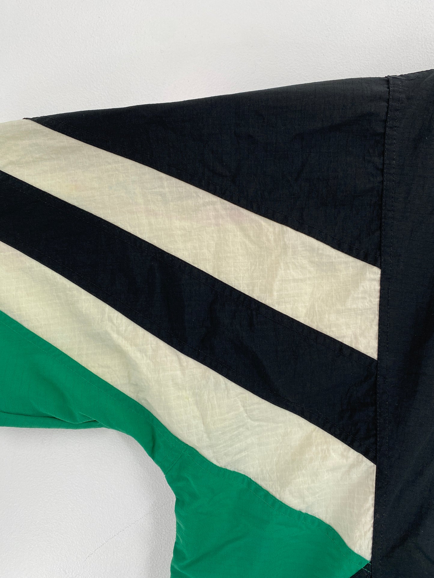 Vintage STARTER x BOSTON CERTICS Size L NBA Nylon Jacket / G5337N