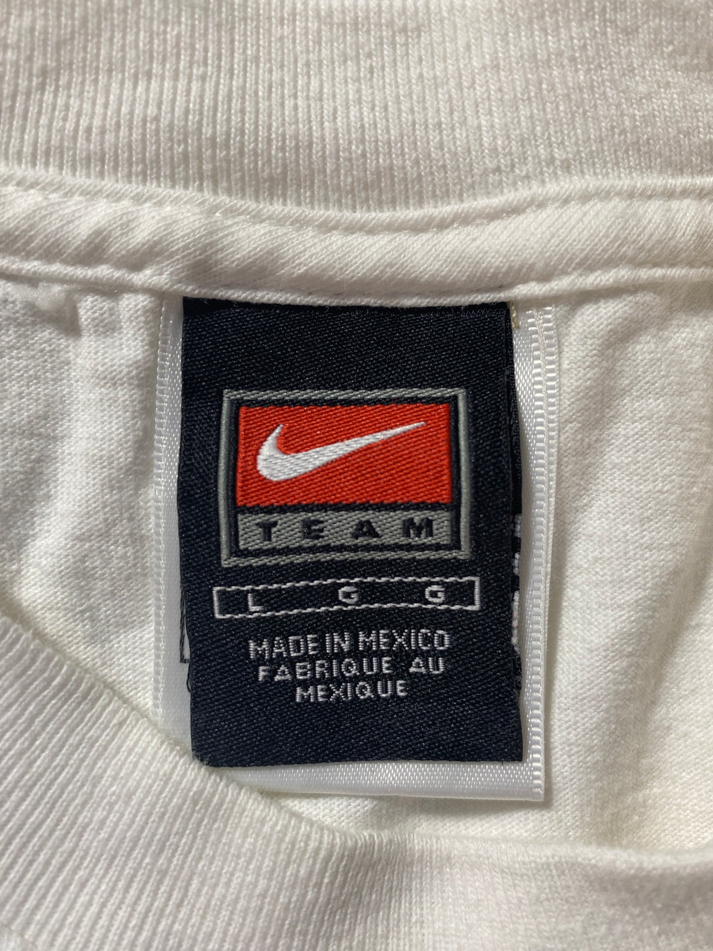 VIntage NIKE x HARVARD Size L College T-Shirt / G2745T
