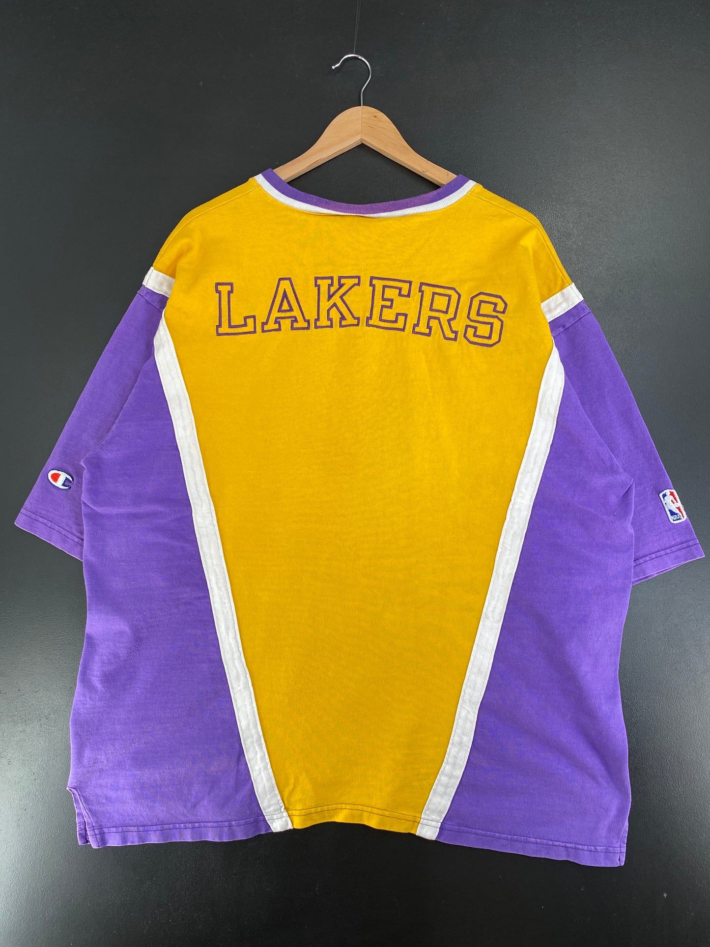 90's LOS ANGELES LAKERS Size XL Vintage NBA T-Shirt / G3085T