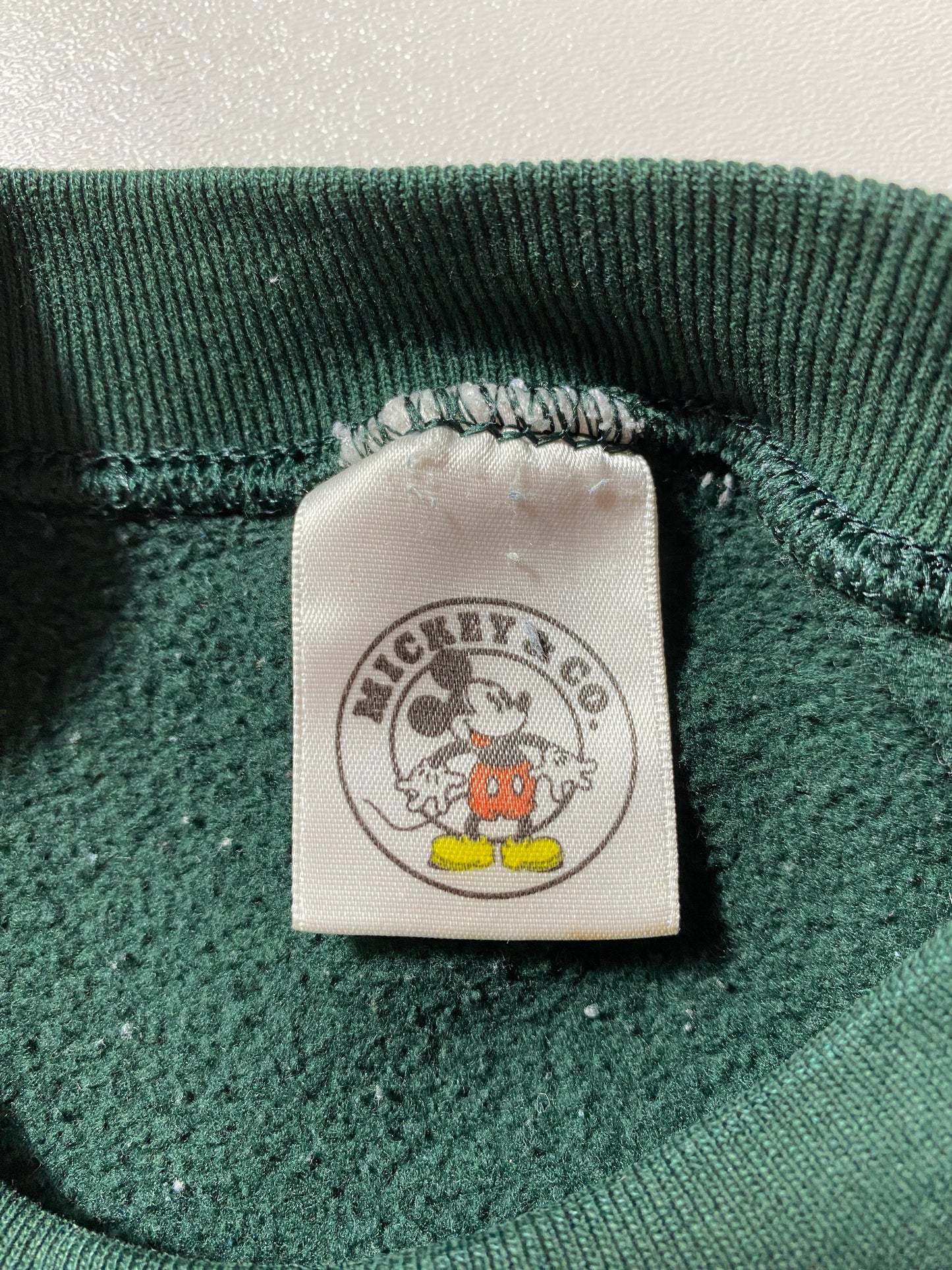 90's DISNEY FRIENDS Made in USA Size XL Vintage Sweat-shirt / F6765S
