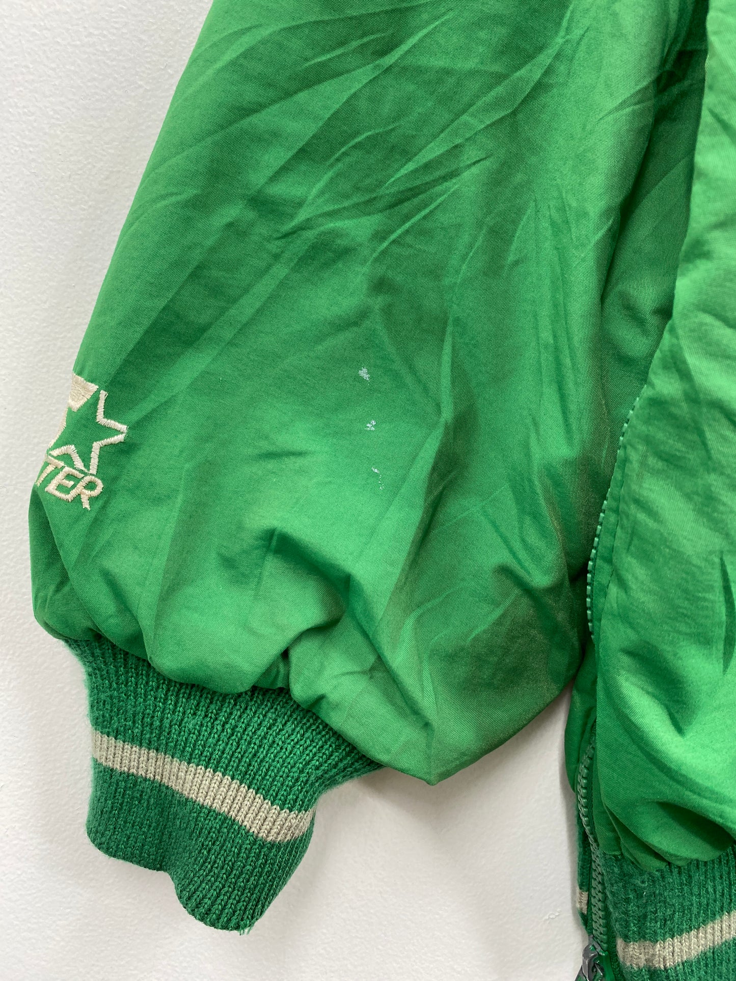 Early 90’s STARTER x PHILADELPHIA EAGLES Size XL NFL Padded Nylon Jacket / G6078N