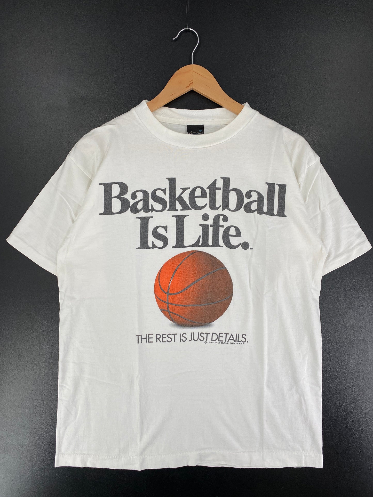 1992 BASKETBALL IS LIFE Made in USA Size L Vintage T-Shirt / F1646T