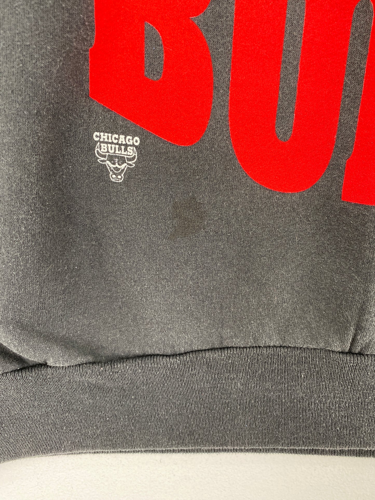 90’s CHICAGO BULLS Size No Tag (Approx.L) NBA Sweat-Shirt / F9337S