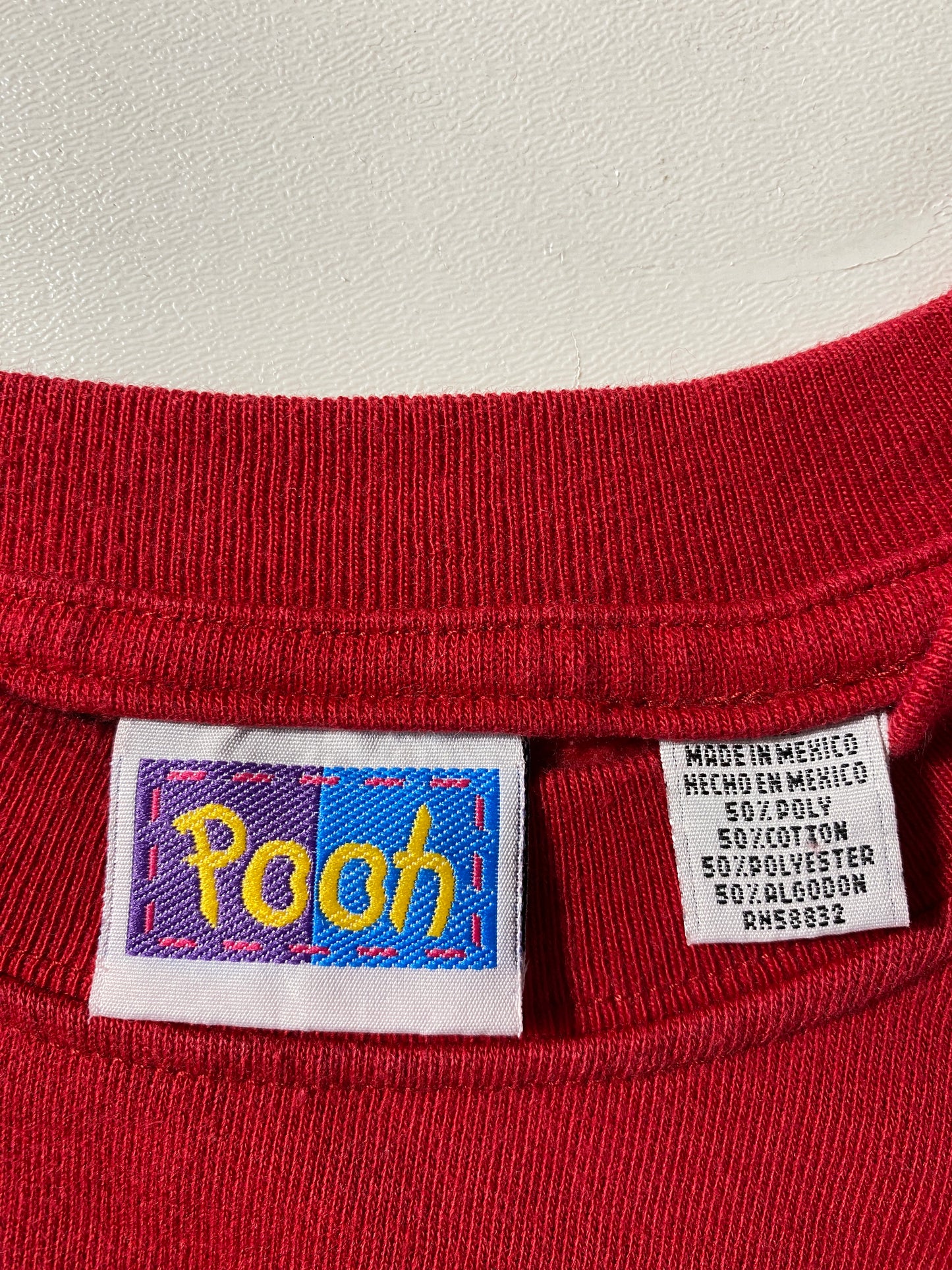 .00’ KIDS POOH Size Kids XL Sweat-Shirt / F9355T