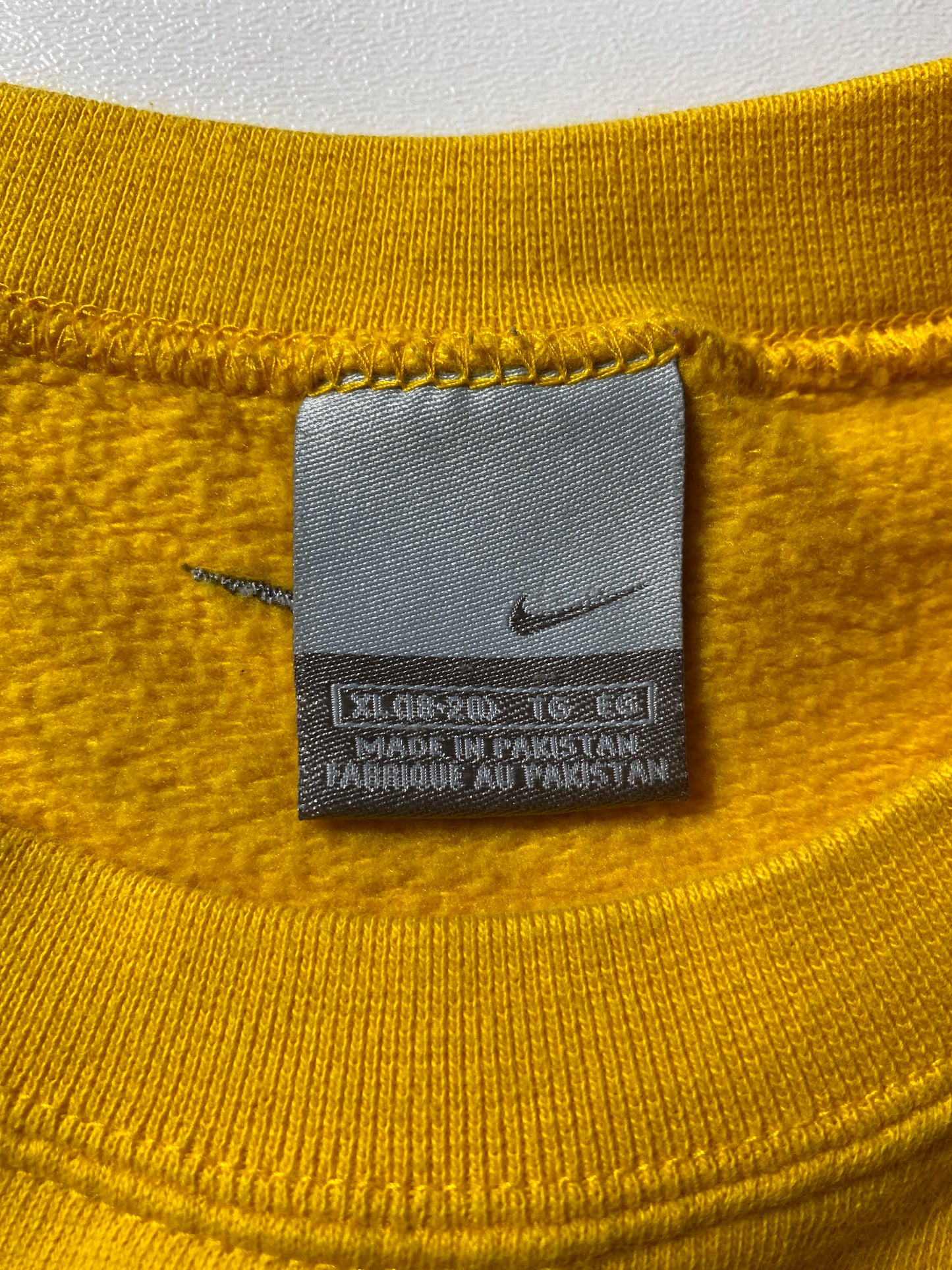 .00’ KIDS NIKE Size Kids XL Sweat-Shirt / F9352T
