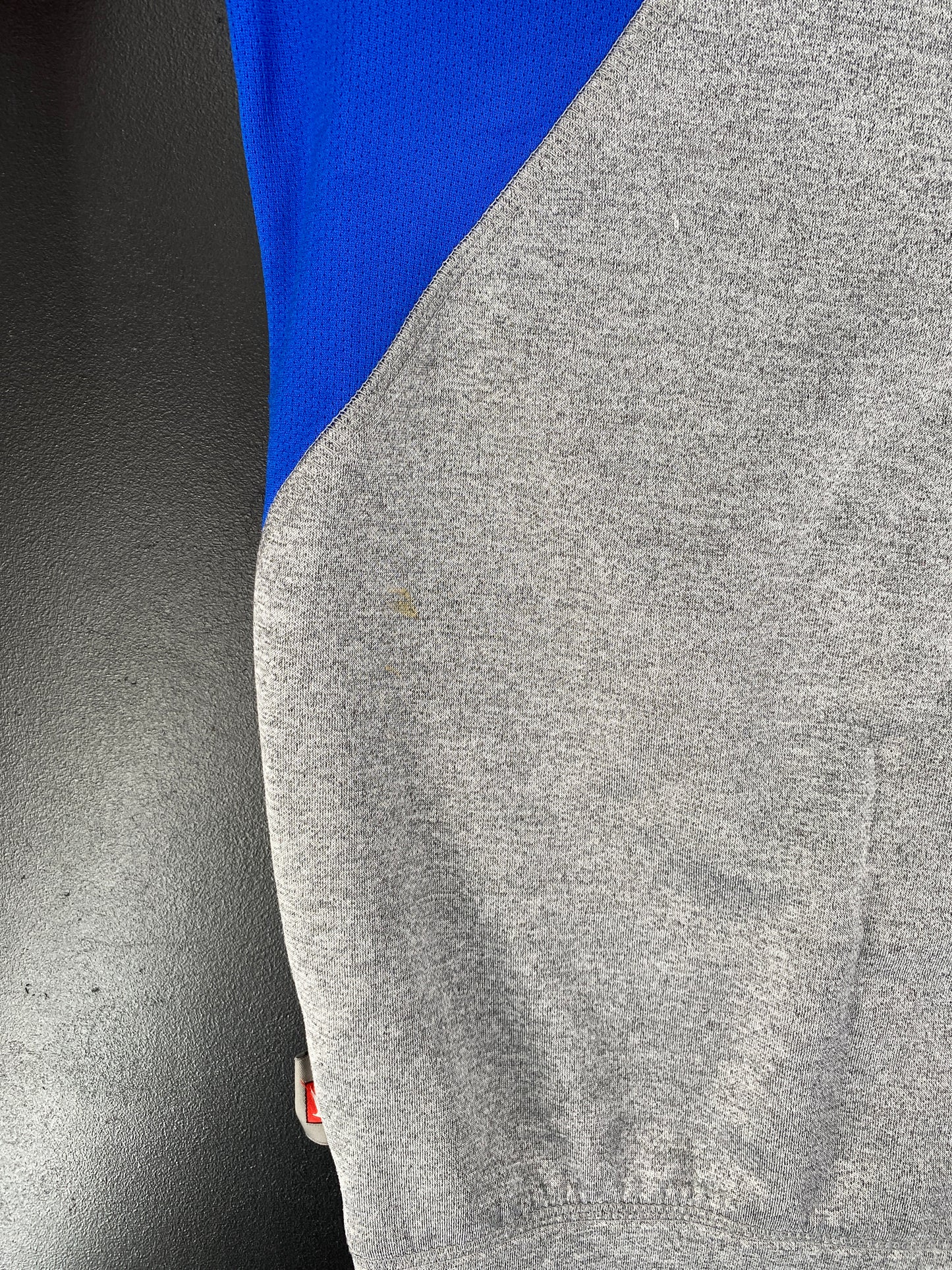 Vintage NIKE BOISE STATE Size XXL Vintage College Hoodie Jersey Material Sweat-Shirt / G2148S