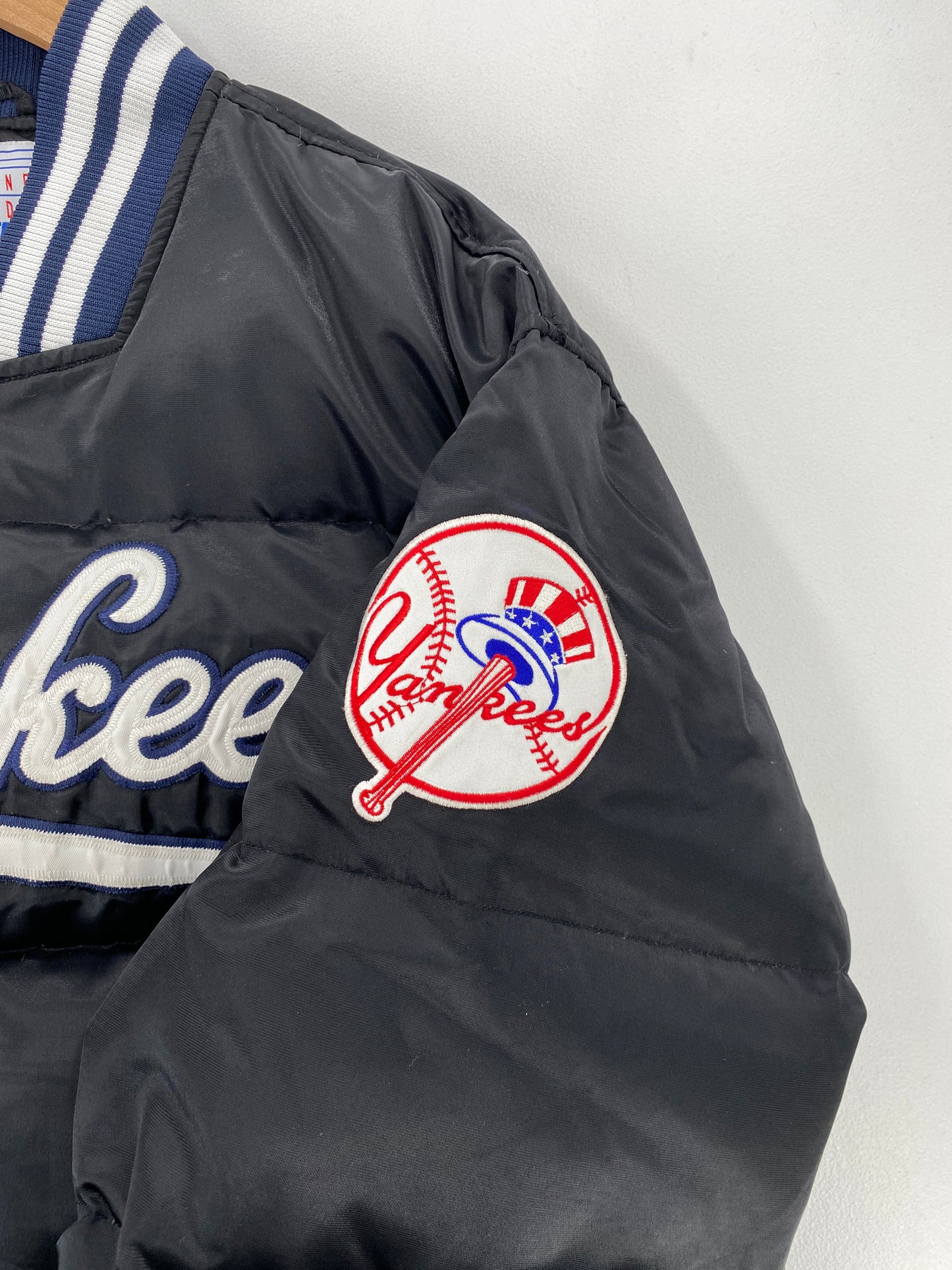 Vintage STARTER x NEW YORK YANKEES Size XL MLB Nylon Down Jacket / F9828J