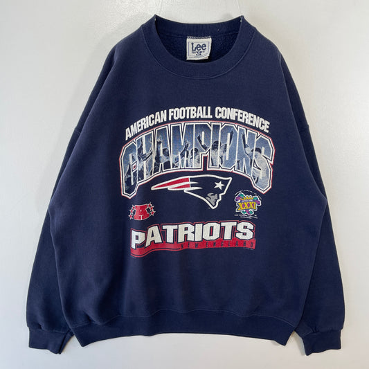 (XL) 1997 NEW ENGLAND PATRIOTS Vintage NFL Sweatshirt / A0307S
