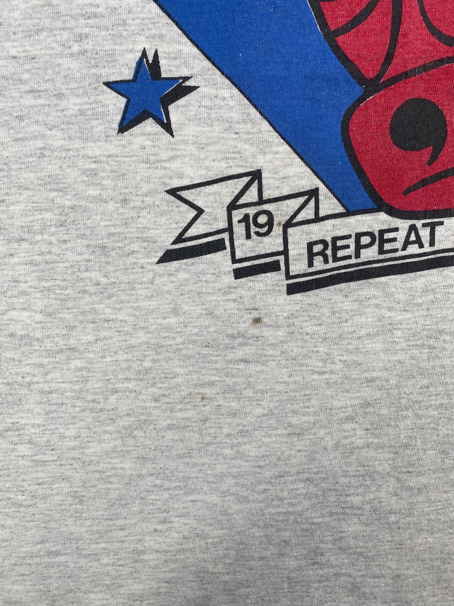 1992 CHICAGO BULLS Made in USA Size XL Vintage NBA T-shirt / F1883T