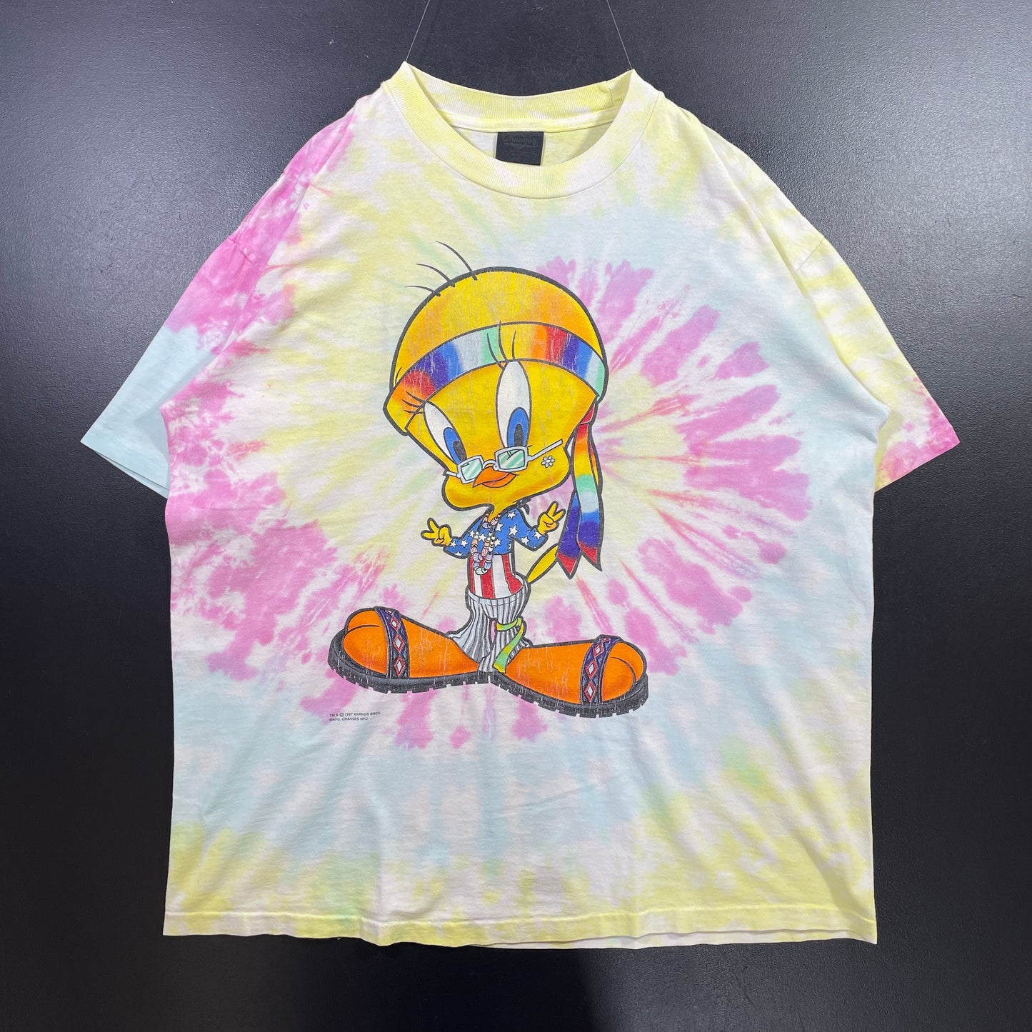 (XL) 1997 LOONEY TUNES TWEETY Vintage T-Shirt / A0845T