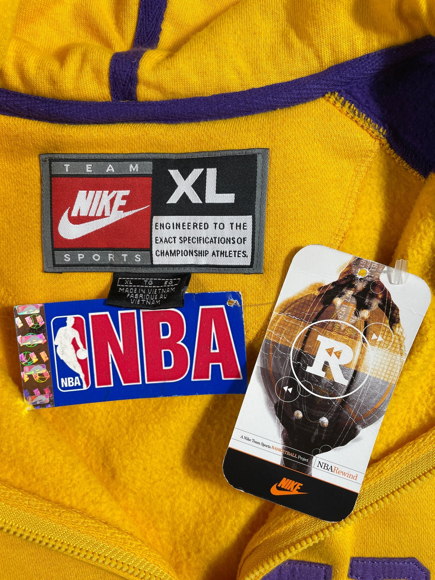 00' Deadstock NIKE x LOS ANGELES LAKERS Size XL Vintage Hoodie Zip-up Sweat-shirt / F5775S