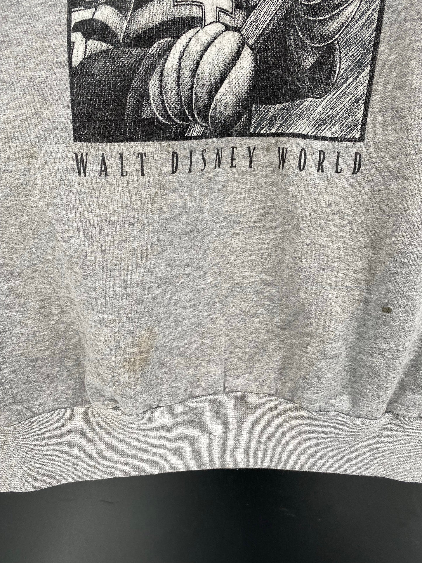 00’ DISNEY TIGGER Made in USA Size XL Vintage Sweat-Shirt / G7094S