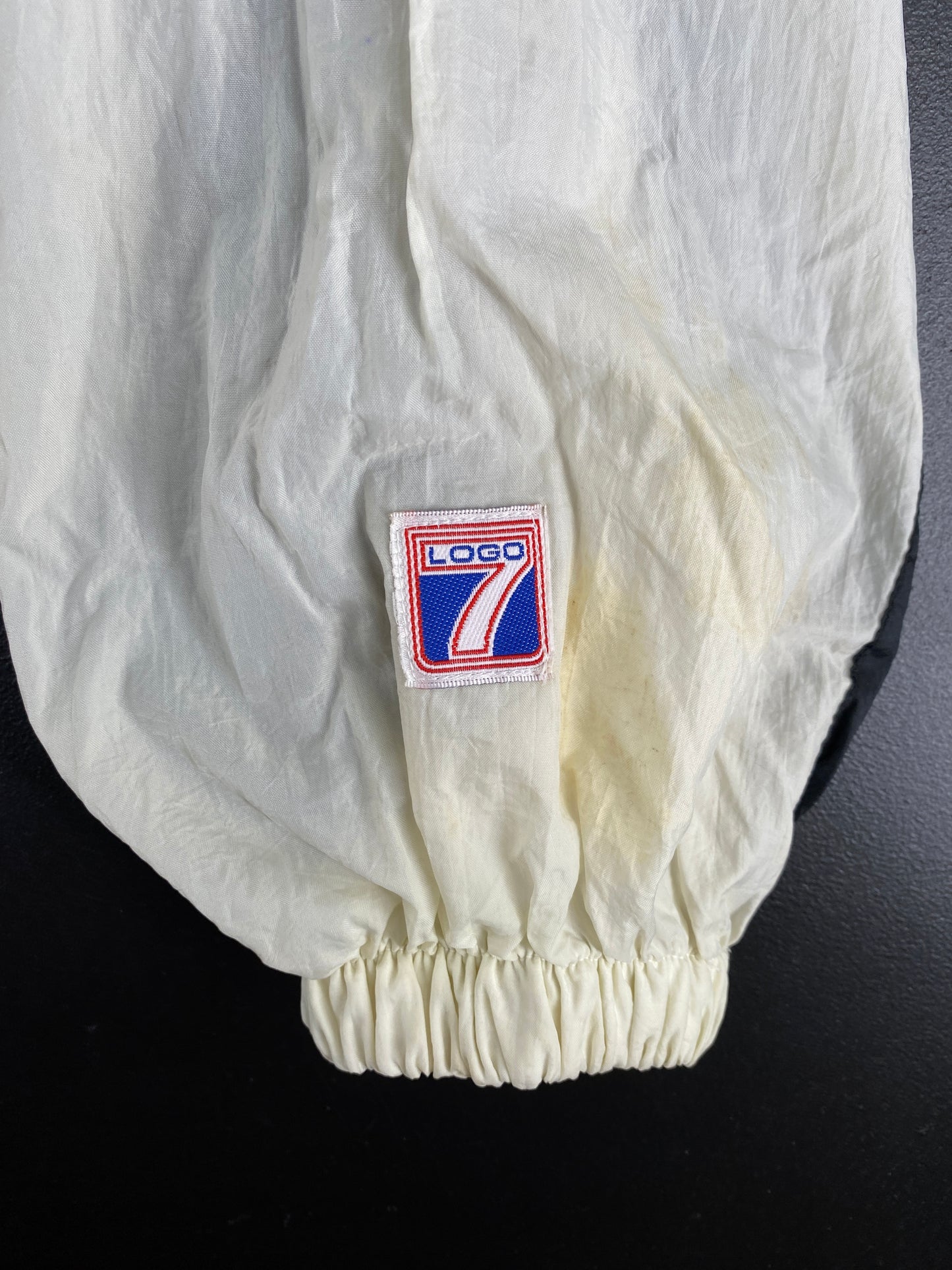 90’s CHICAGO BULLS Size XL Vintage NBA Zip Up Nylon Jacket / E7222N