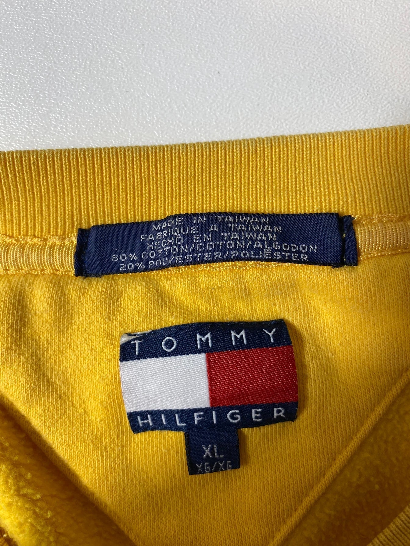 90’s TOMMY HILFIGER Size XL Vintage Sweat-Shirt / G1277S