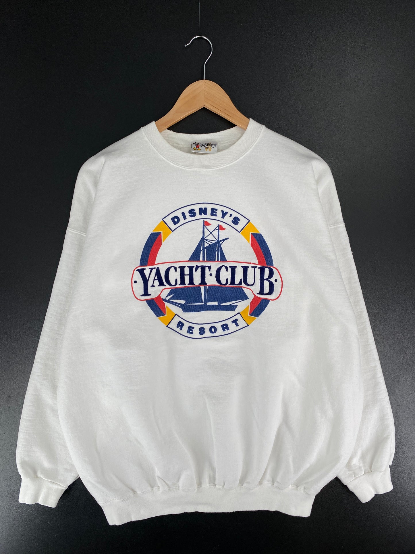 90's DISNEY YACHT CLUB Made in USA Size XL Vintage Sweat-shirt / F4292S