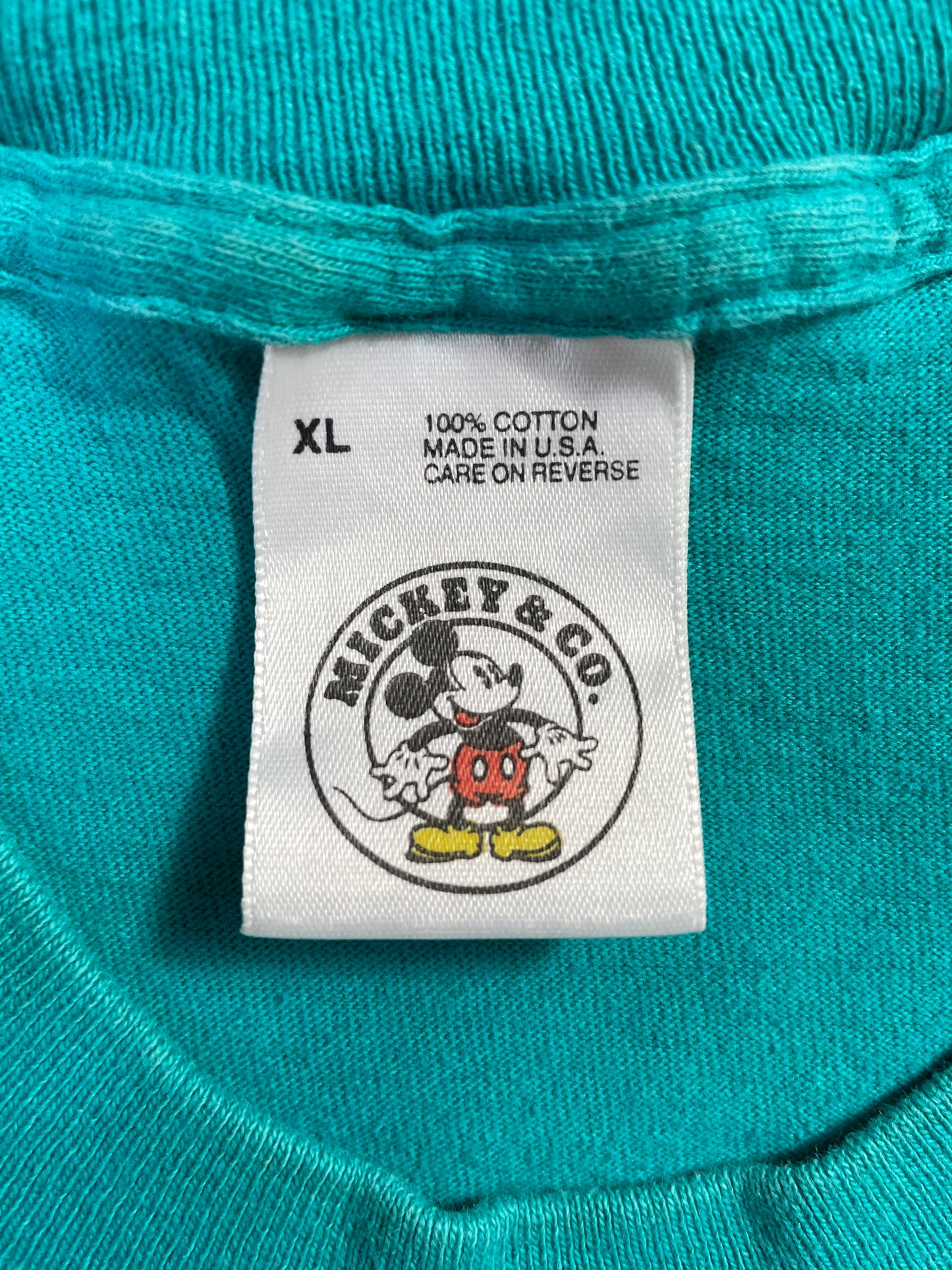 90's DISNEY MICKEY AND FRIENDS Made in USA Size XL Vintage T-shirt / E7083T