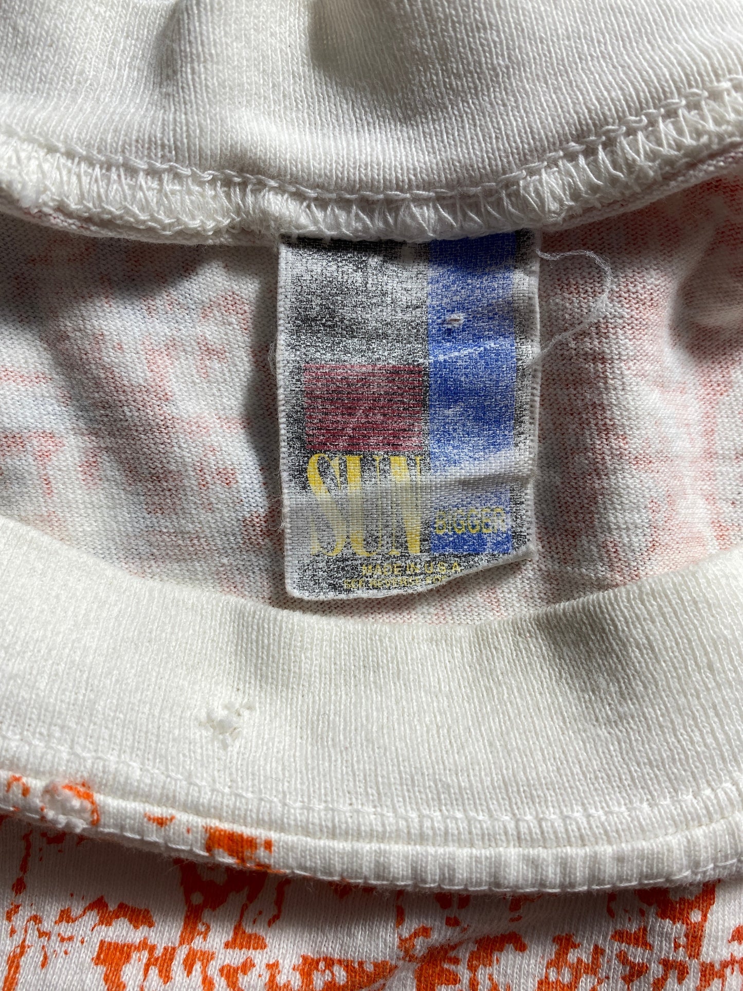 1993 LOONEY TUNES TAZ x MILWAUKEE BREWERS MADE IN USA Size L Vintage MLB T-Shirts / G1980T