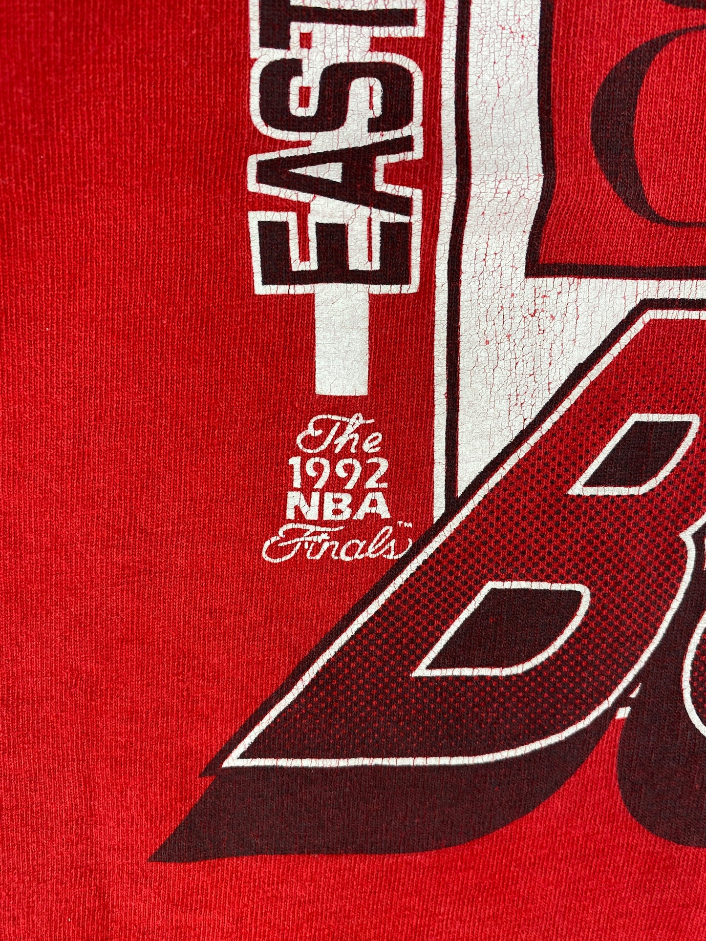 1992 CHICAGO BULLS Made in USA Size XL Vintage NBA T-shirt / E9886T