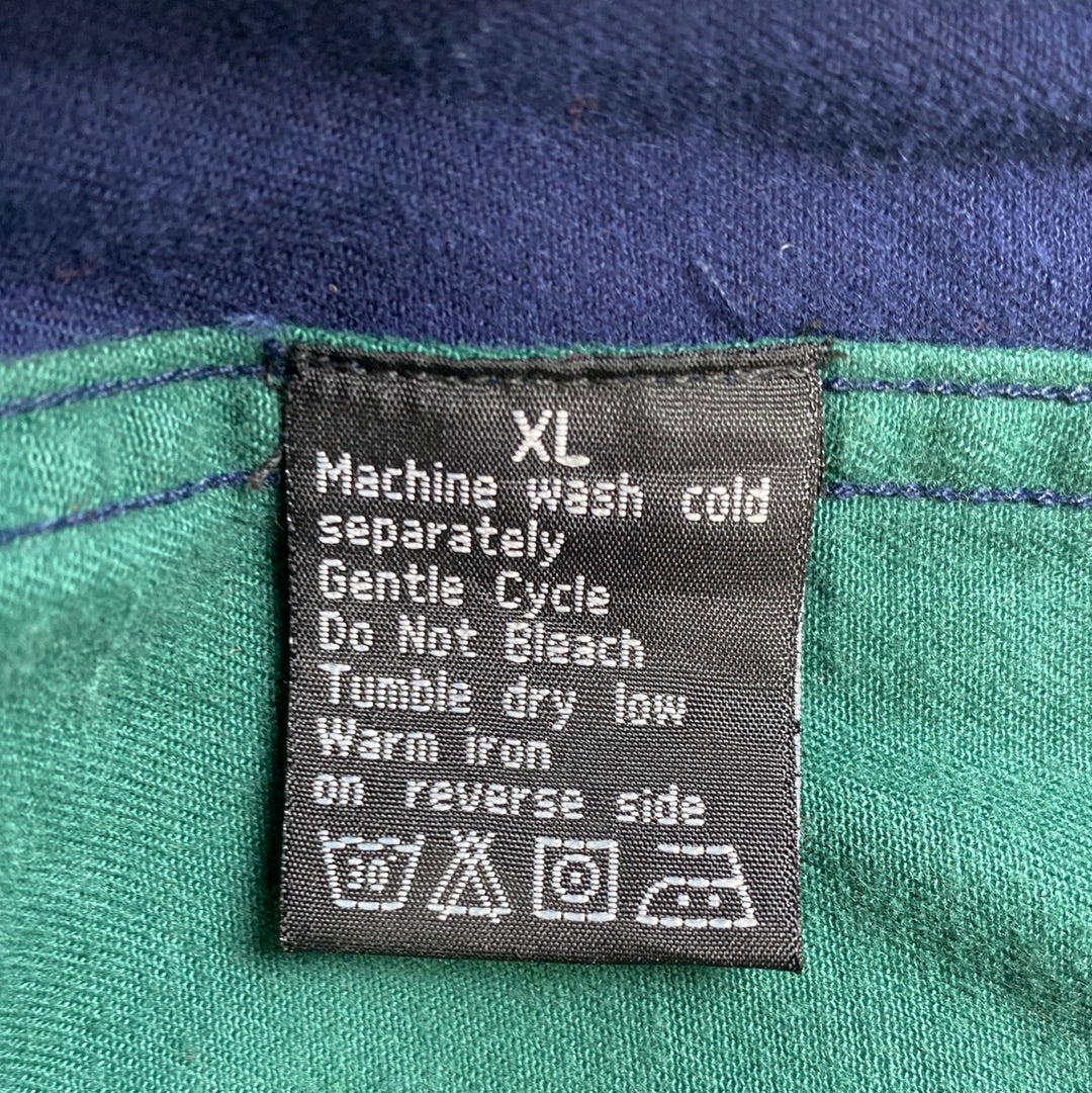 1995 LOONEY TUNES TWEETY Size XL Vintage Button-Up Shirt / E7956B