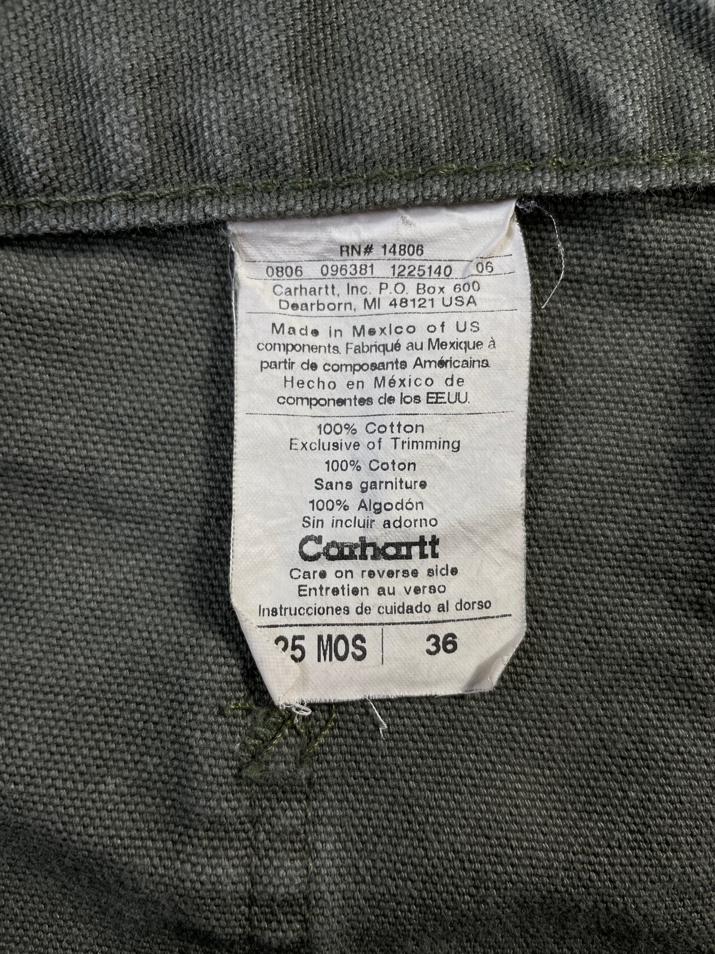 Vintage CARHARTT Size W36xL8 Duck Shorts / F87P