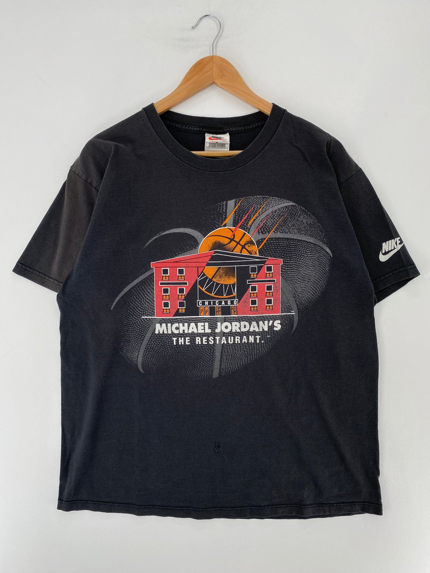 90’s NIKE x MICHAEL JORDAN'S THE RESTAURANT Made in USA Size L Vintage T-Shirt / E8738T