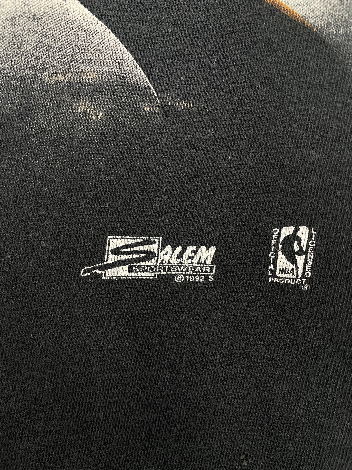 1992 CHICAGO BULLS Made in USA Size L Vintage NBA T-shirt / F8845T