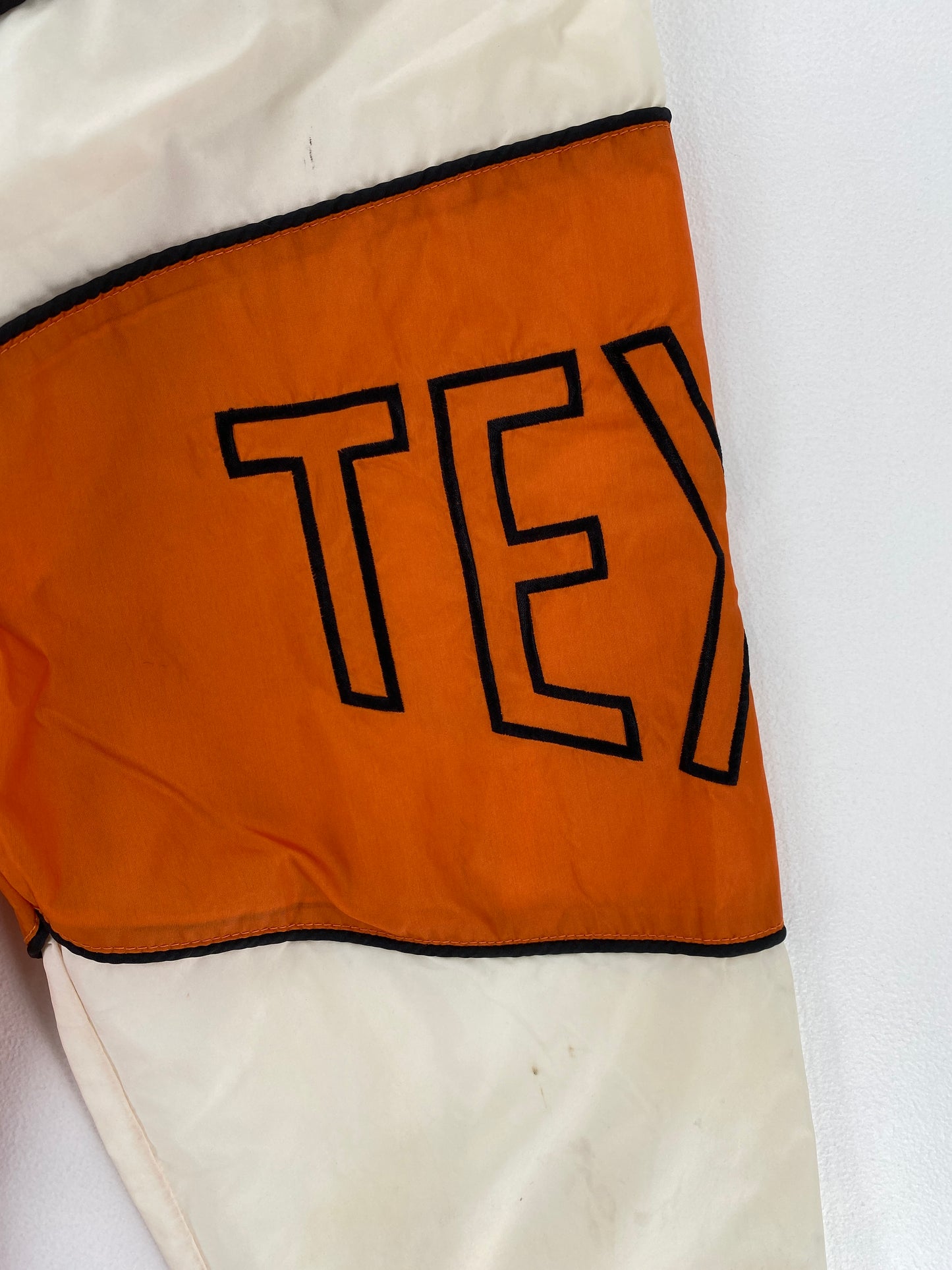 90’s STARTER x UNIVERSITY OF TEXAS Size L Vintage College Zip Up Nylon Jacket / E7218N