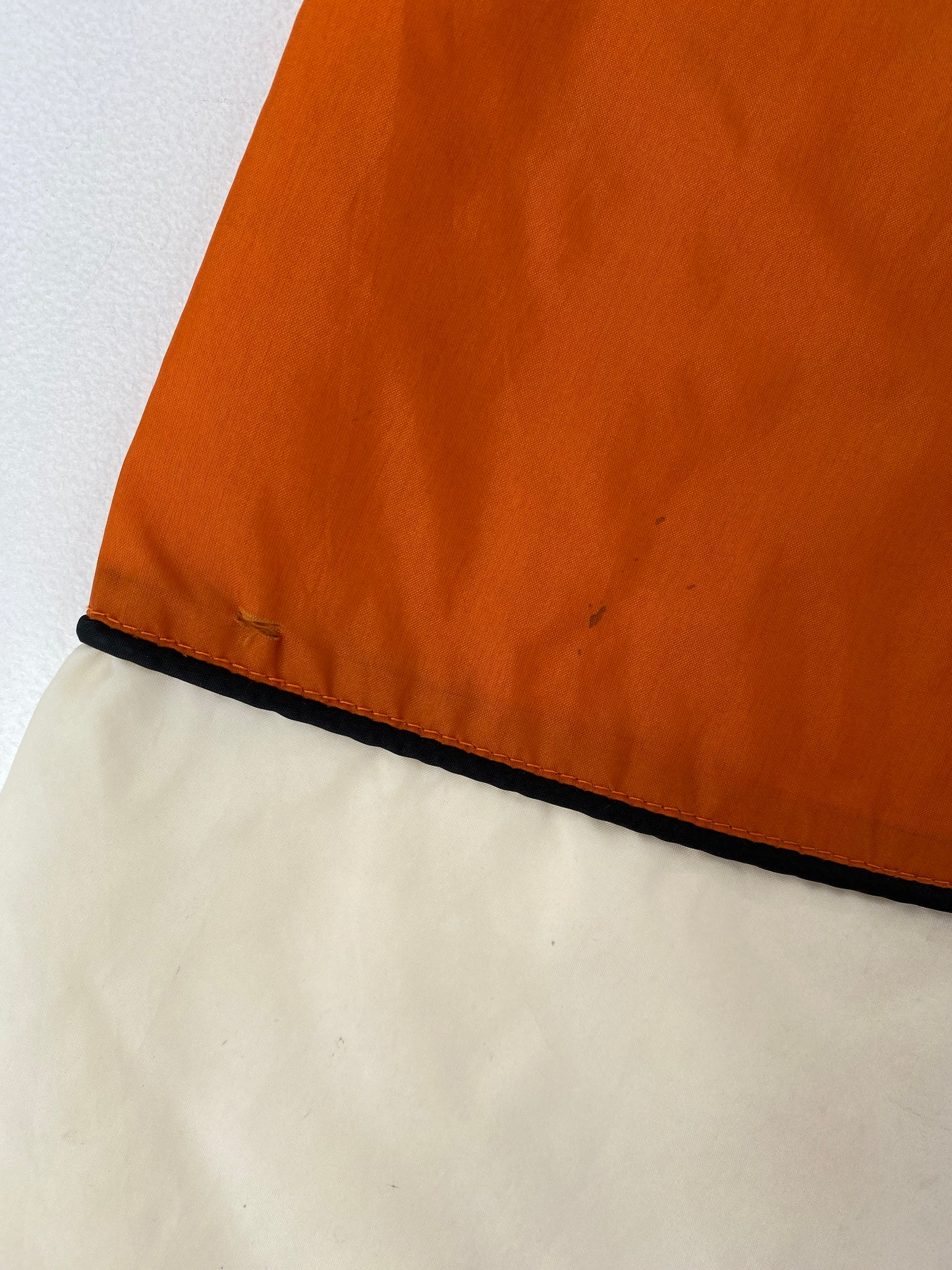 90’s STARTER x UNIVERSITY OF TEXAS Size L Vintage College Zip Up Nylon Jacket / E7218N