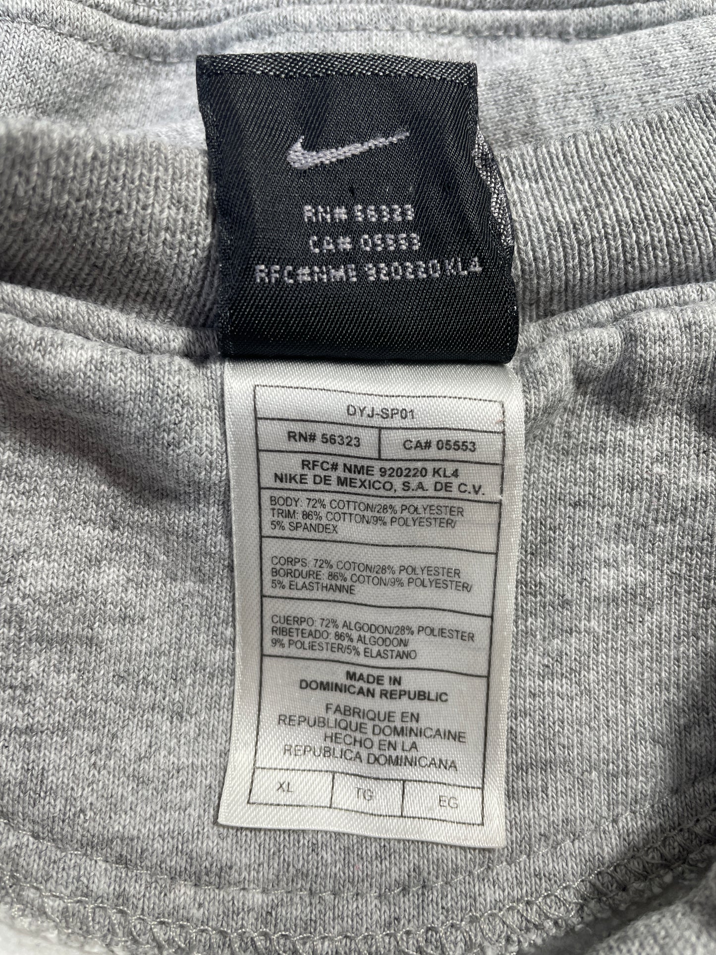 00’ NIKE x GEORGIA BASKETBALL Size XL Vintage College Sweat-Shirt / E7400S