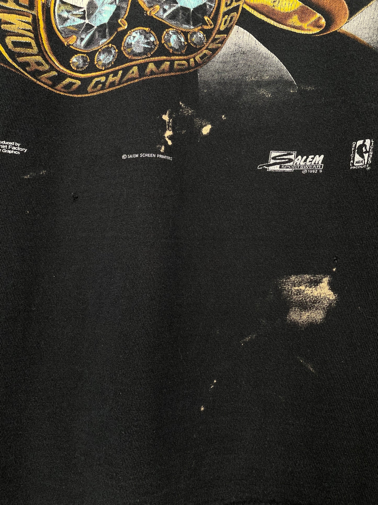 1992 CHICAGO BULLS Made in USA Size L Vintage NBA T-shirt / F8845T