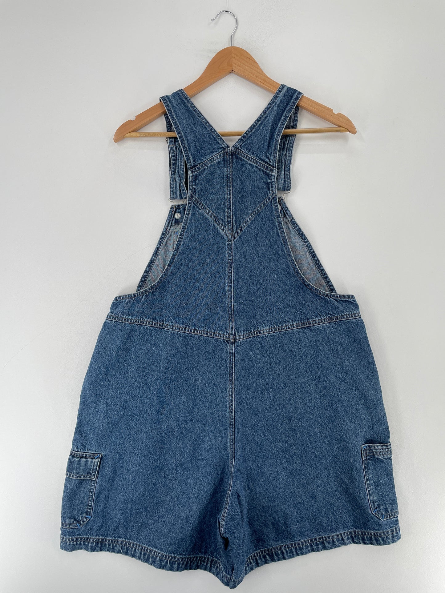 Vintage DISNEY WINNIE THE POOH Size Ladies.14-16W(XL) Vintage Denim Overall / E7845P