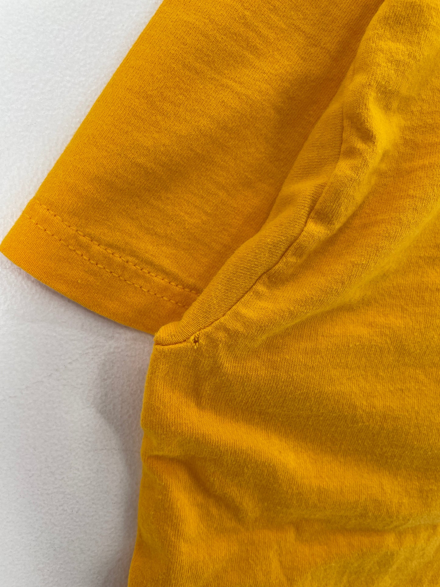 2003 IOWA HAWKEYES Size XXL Vintage College T-shirt / F2373T