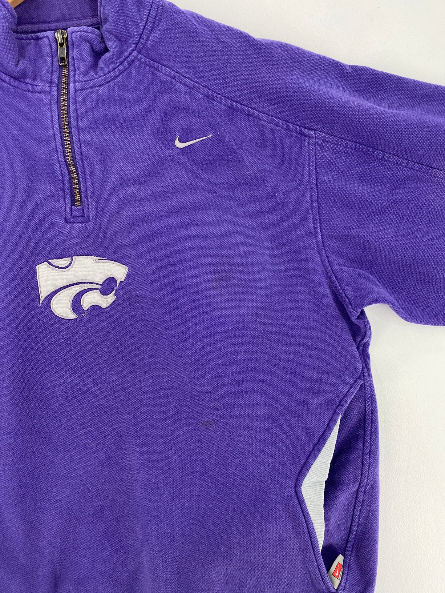 00' NIKE x IOWA Size M Vintage College Half Zip Sweat-Shirt / E9378S