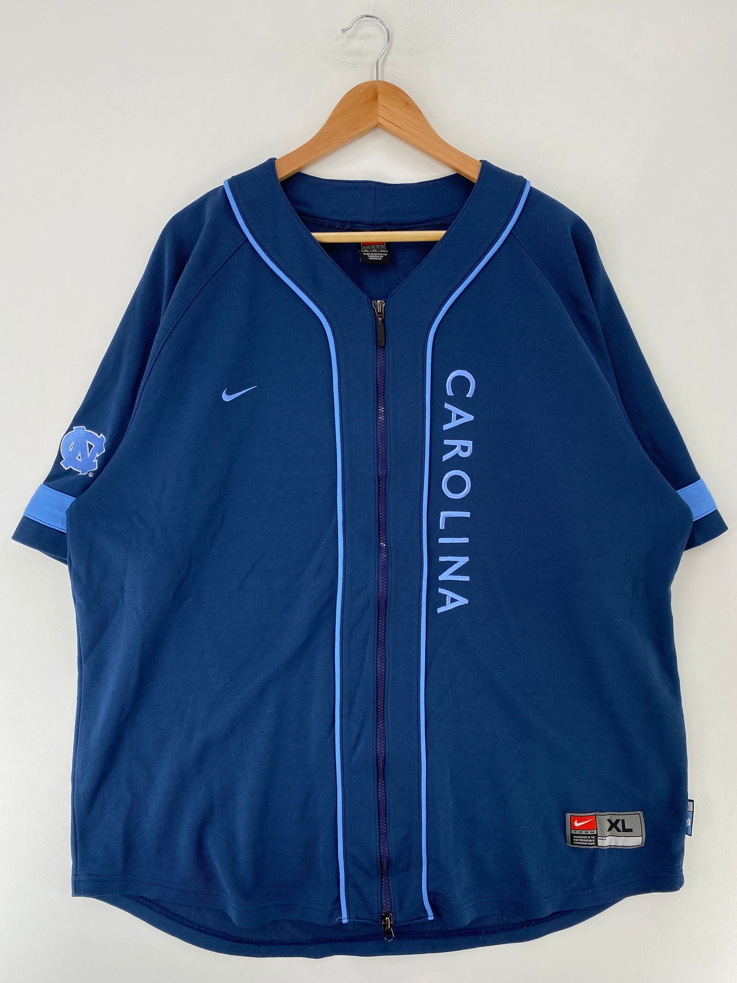 00' NIKE x CAROLINA Size XL Vintage Game Shirt / G1874B