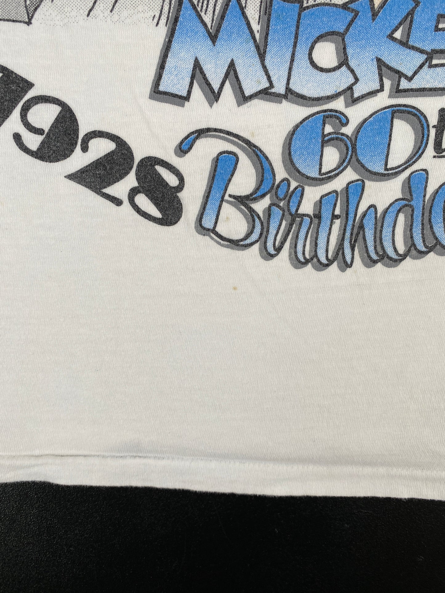 1988 DISNEY MICKEY'S 60TH BIRTHDAY Made in USA Size M Vintage T-Shirts / F1701T