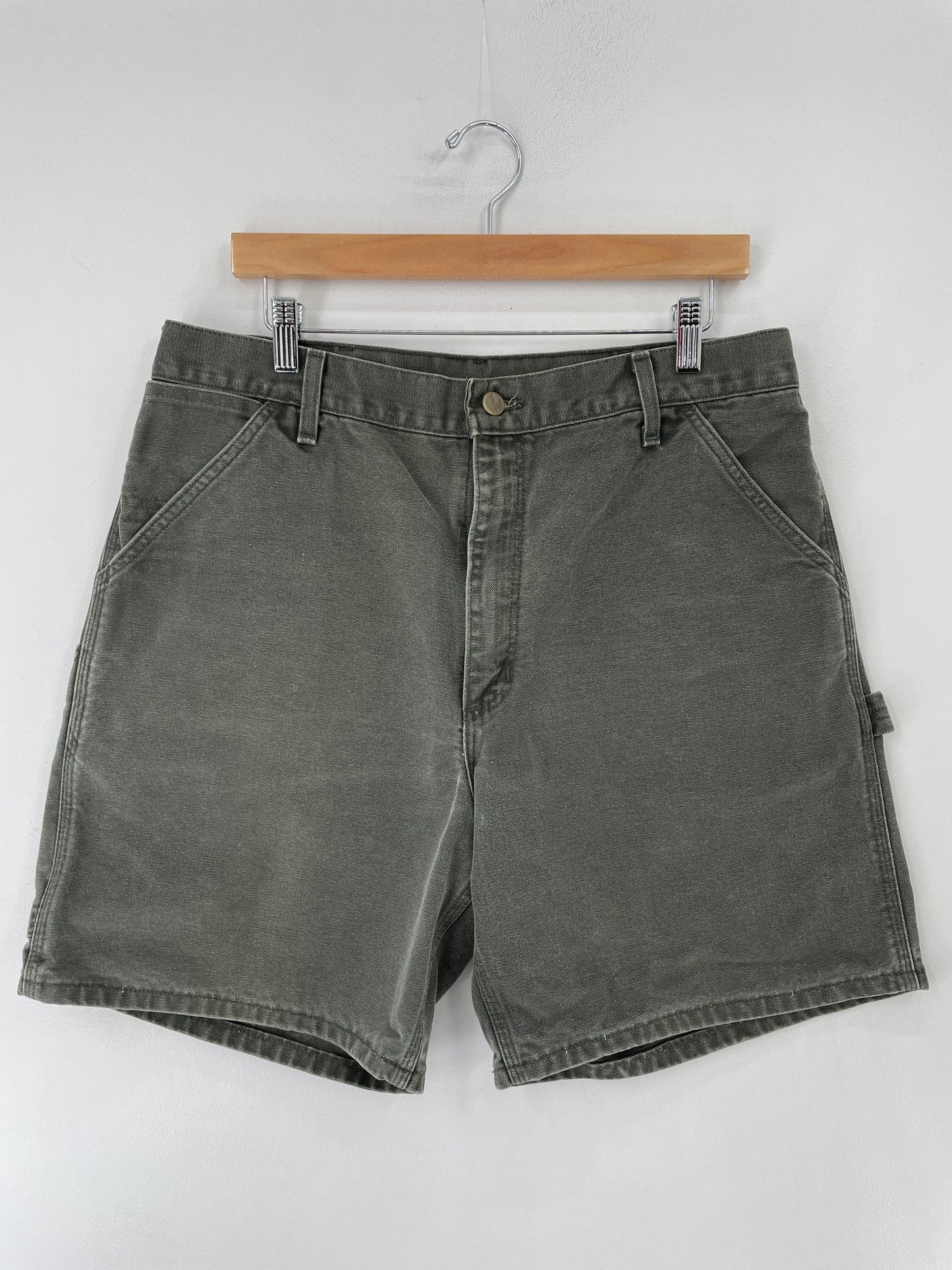 Vintage CARHARTT Size W36xL8 Duck Shorts / F90P