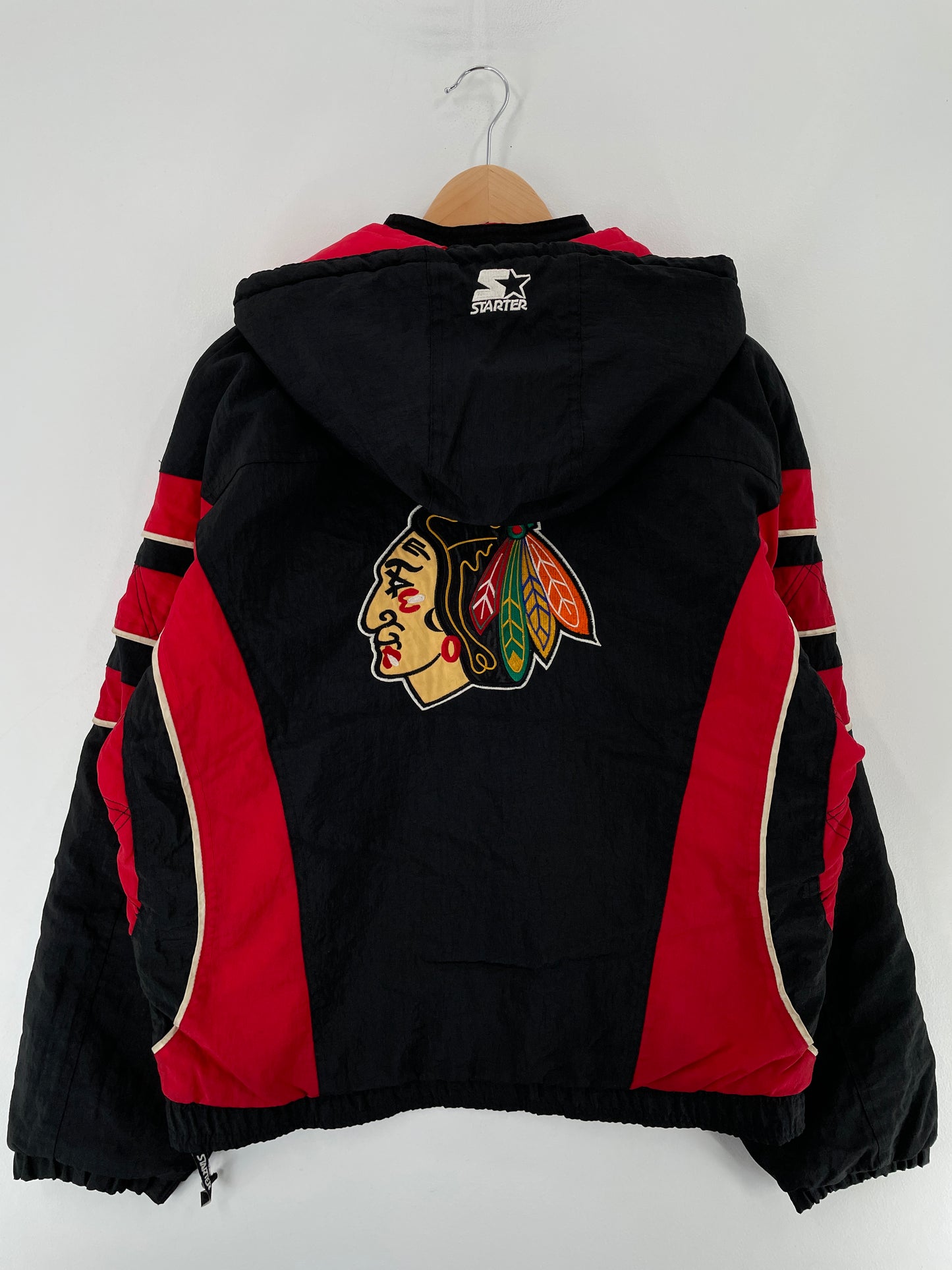 90’s STARTER x CHICAGO BLACKHAWKS Size XL Vintage NHL Padded Nylon Jacket / E6874N