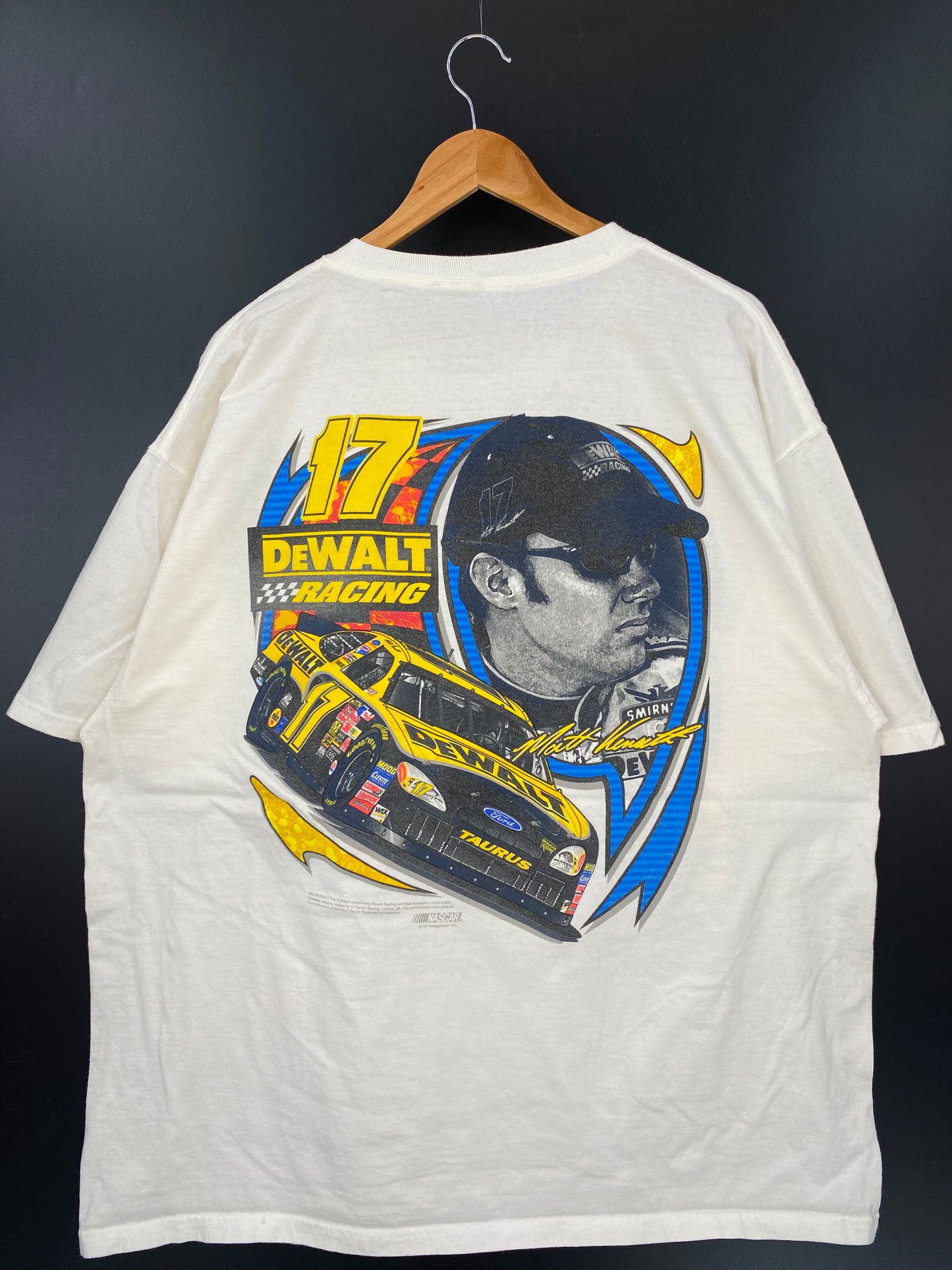 2004' NASCAR DEWALT MATT KENSETH No tag (Approx. Size XL) Vintage Racing T-Shirt / K2624