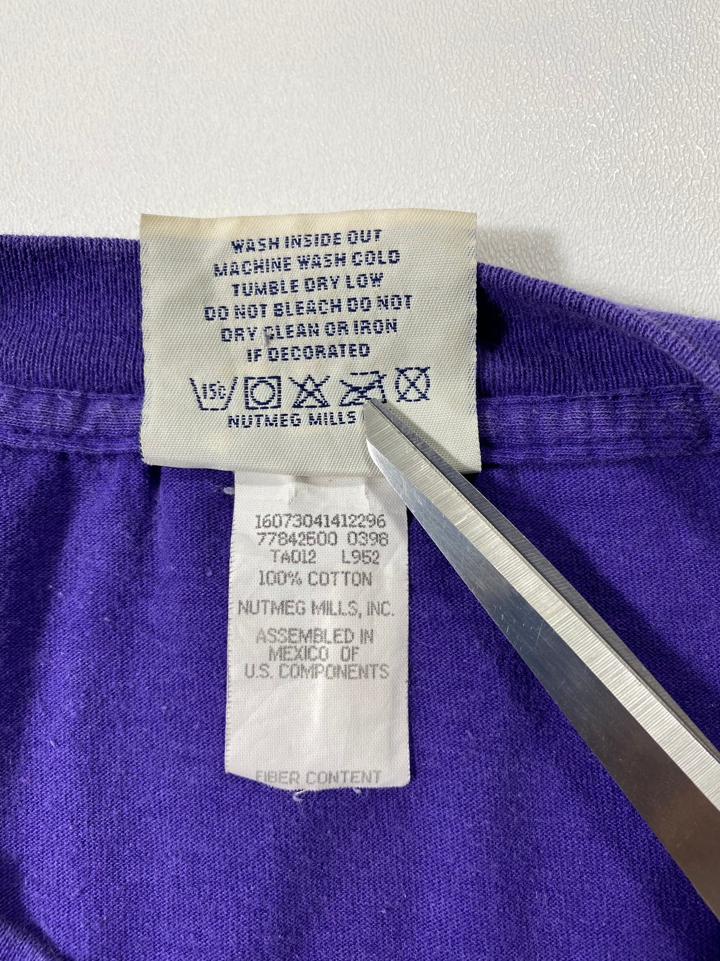 90's LAKERS Size XL Vintage NBA T-Shirt / 6797