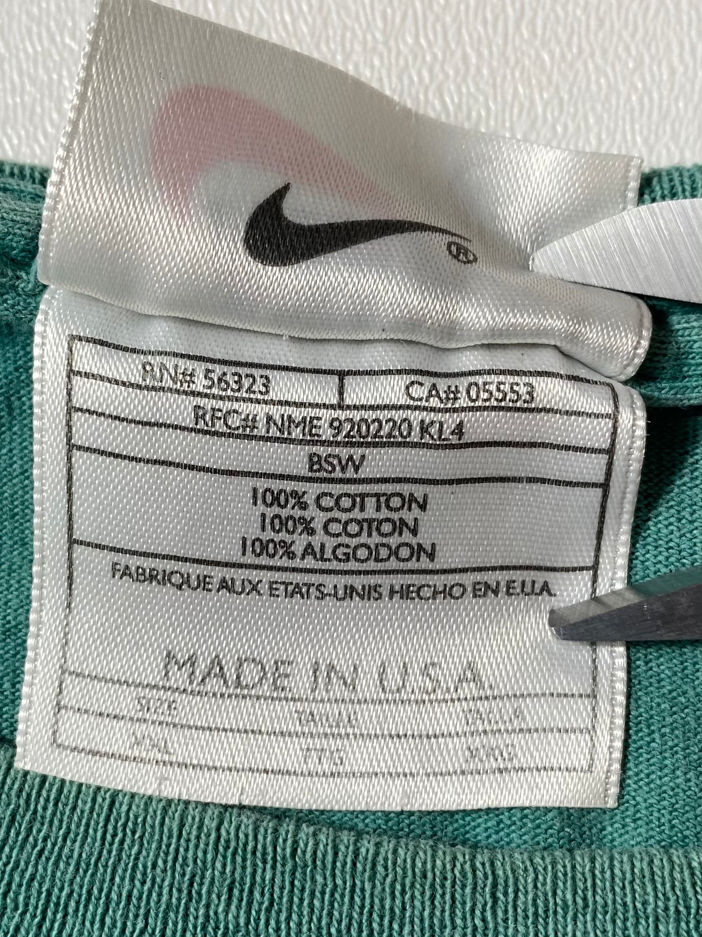 90’s NIKE Mini Swoosh Made in USA Size XXL Vintage T-shirt / 8695